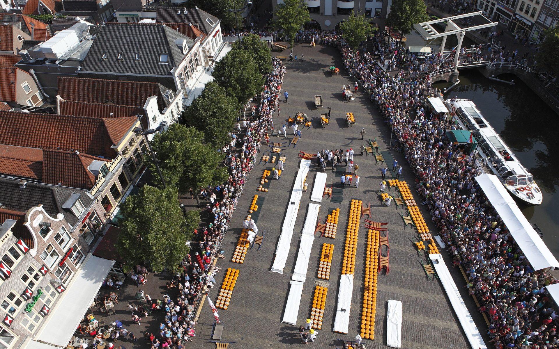 Kaasmarkt bezorgt Alkmaar recordaantal bezoekers