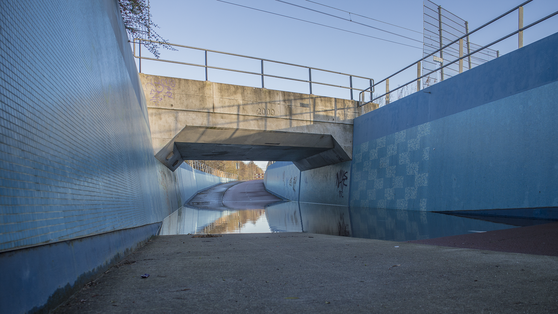 Meld wateroverlast bij gemeente, mogelijk is het riool verstopt