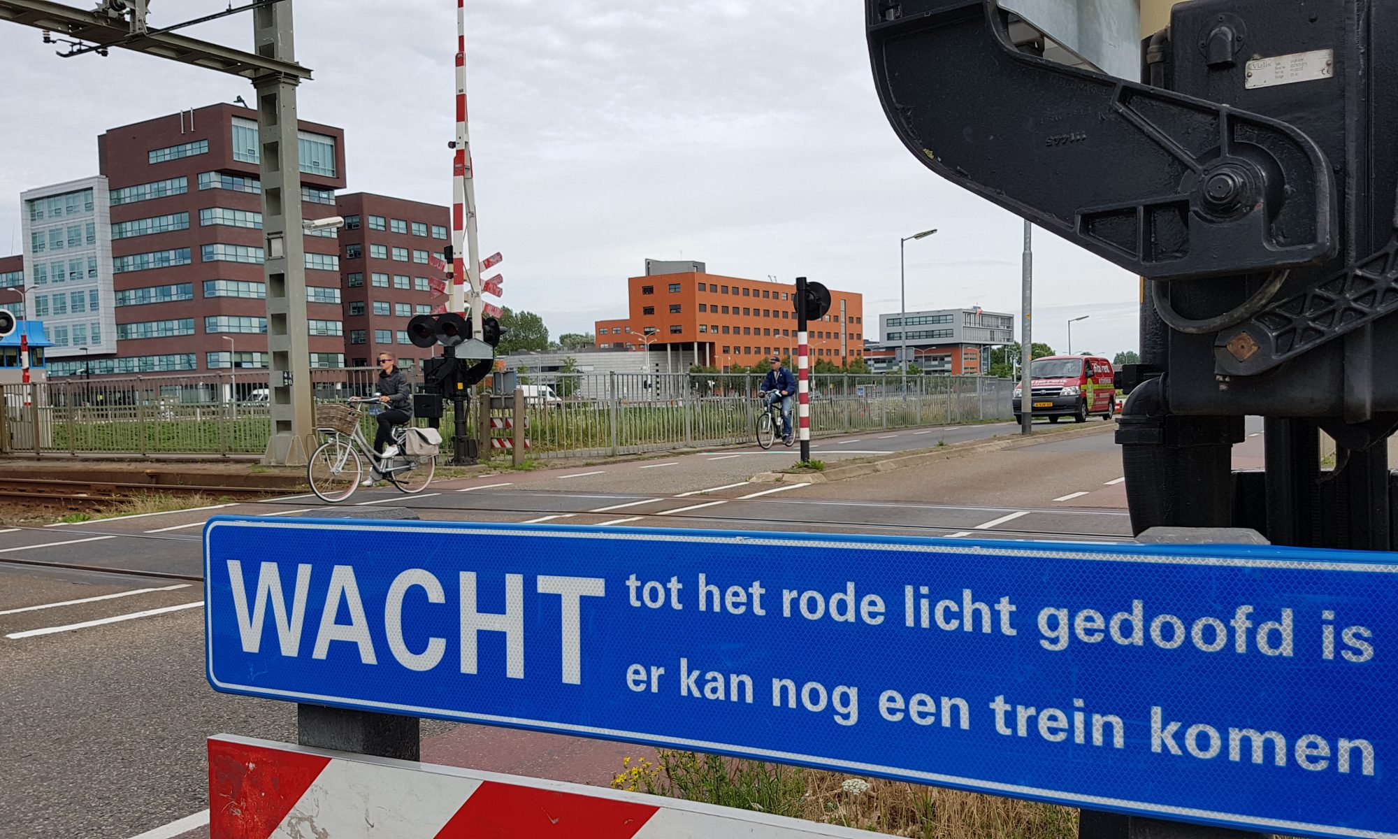 Menselijke fout leidde tot gevaarlijke situatie spoorwegovergangen Helderseweg/Noorderkade