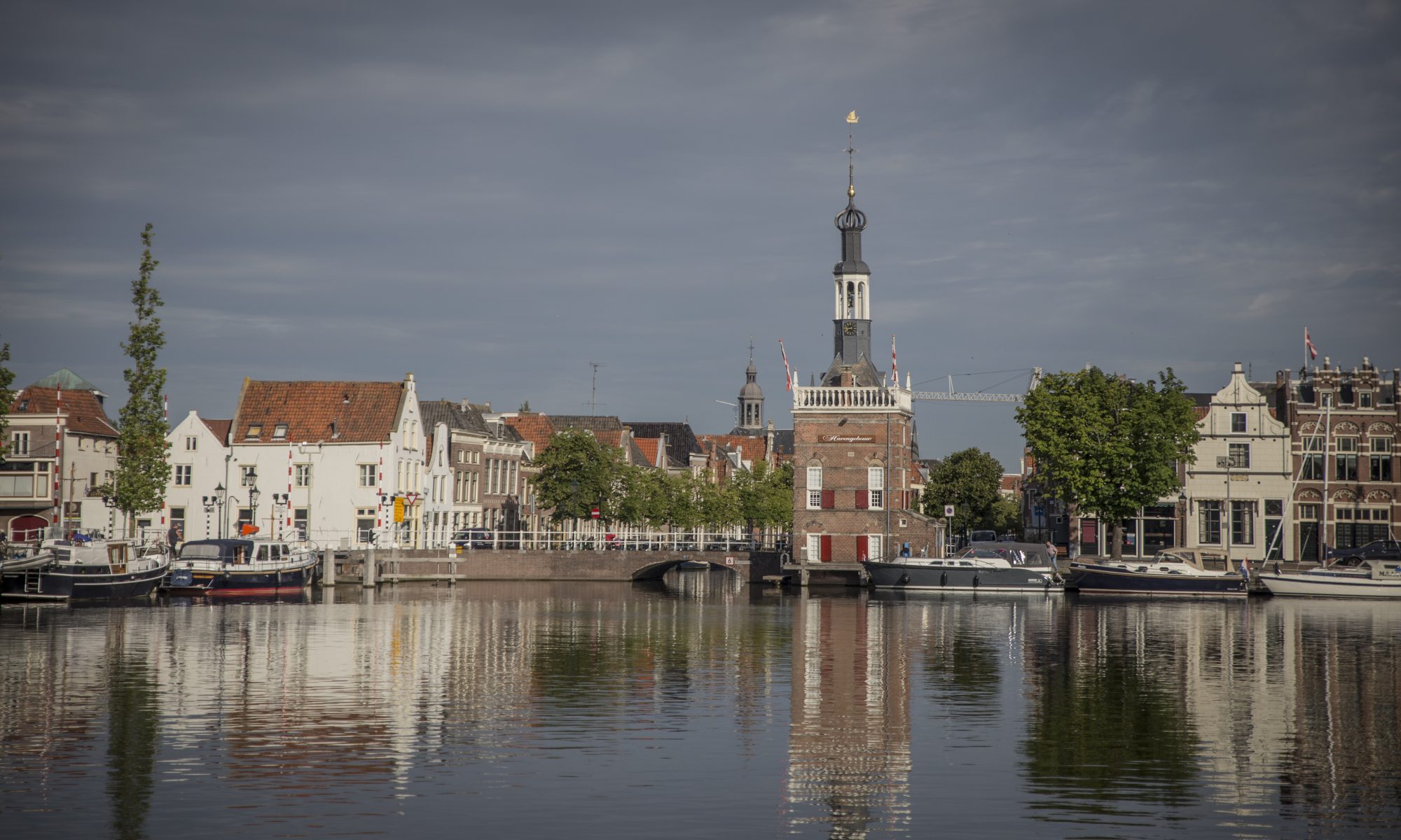 Voegwerk Alkmaarse Accijnstoren nodig aan vervanging toe