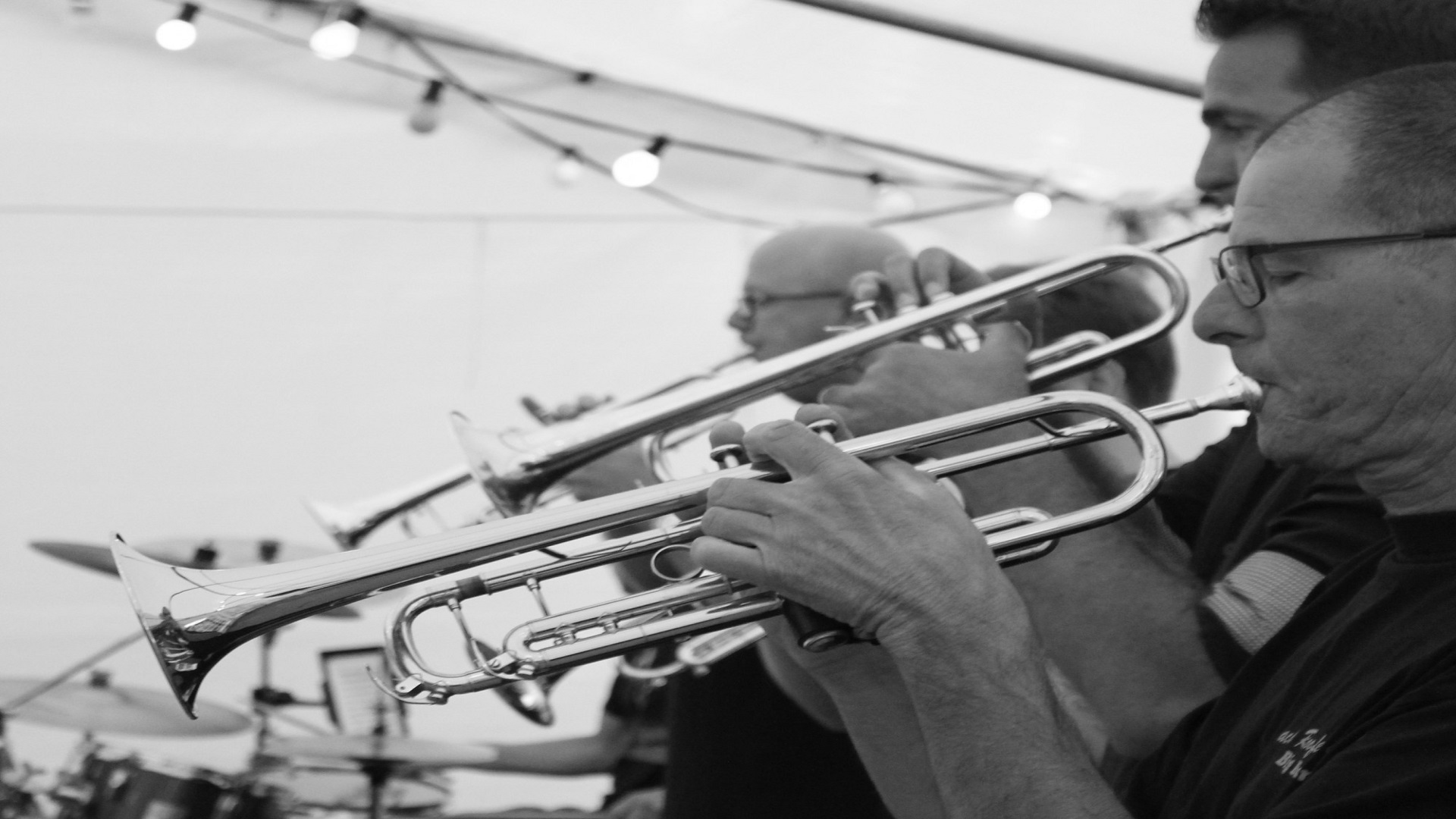 Jacky Roofer’s Big Band laat Café Cool swingen