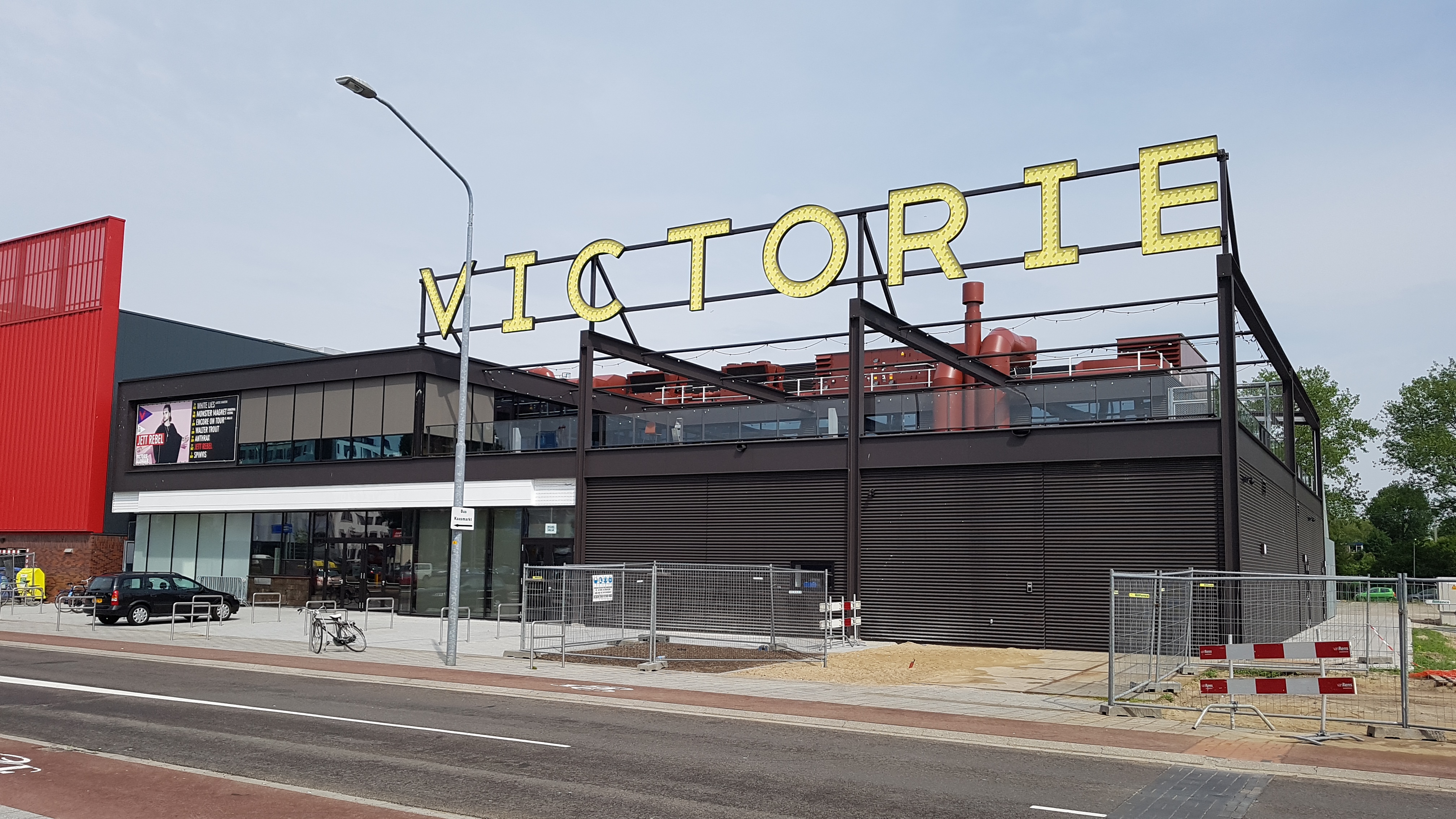 Openingsweekend nieuwe poppodium Victorie