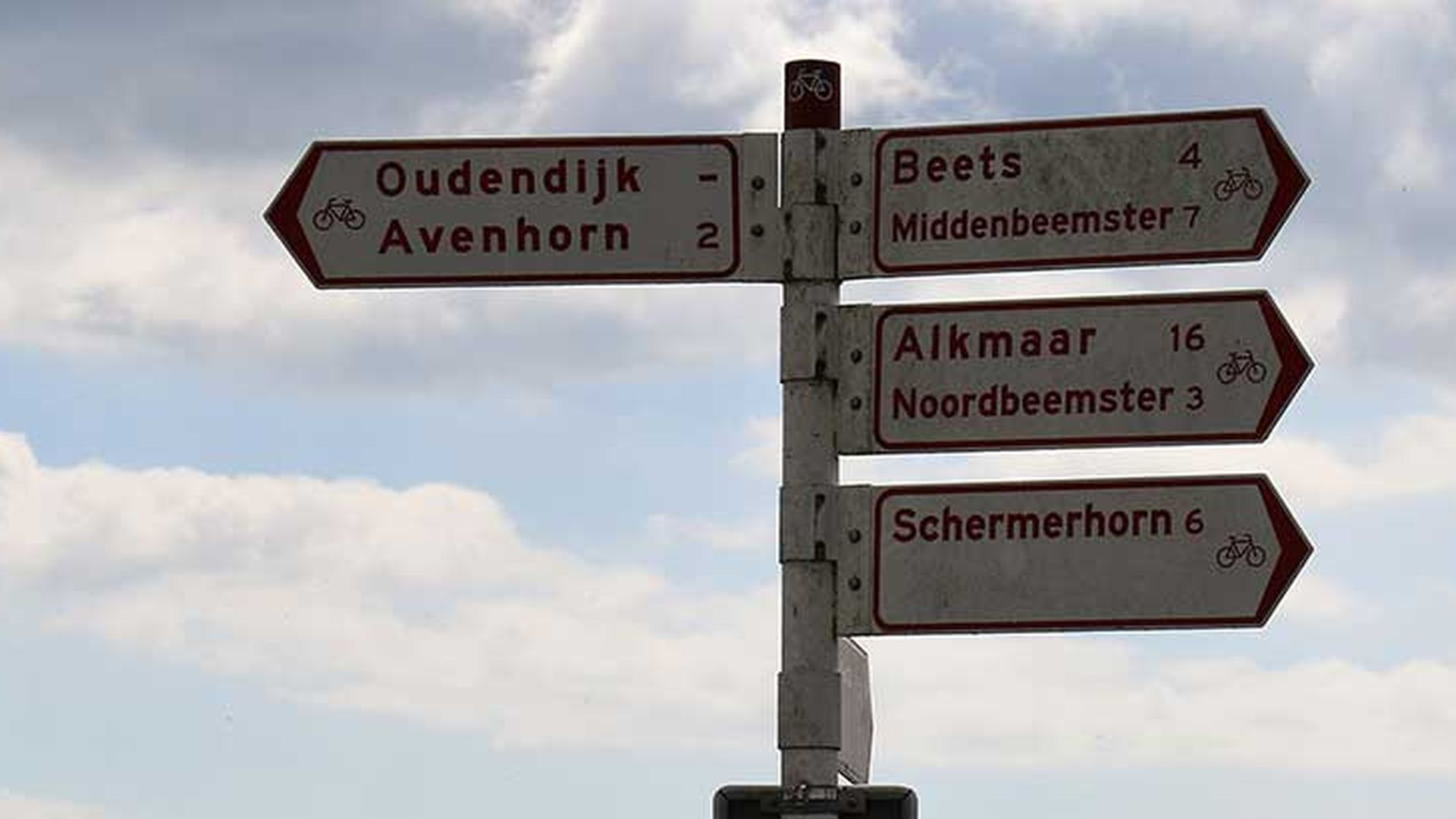 De 100 van Leeghwater, 100 km wandelen door authentiek en monumentaal gebied