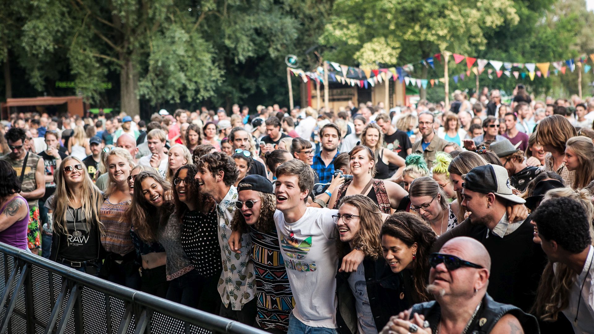 Regionale helden Phoam en Semistereo maken programma Mixtream Festival 2017 compleet