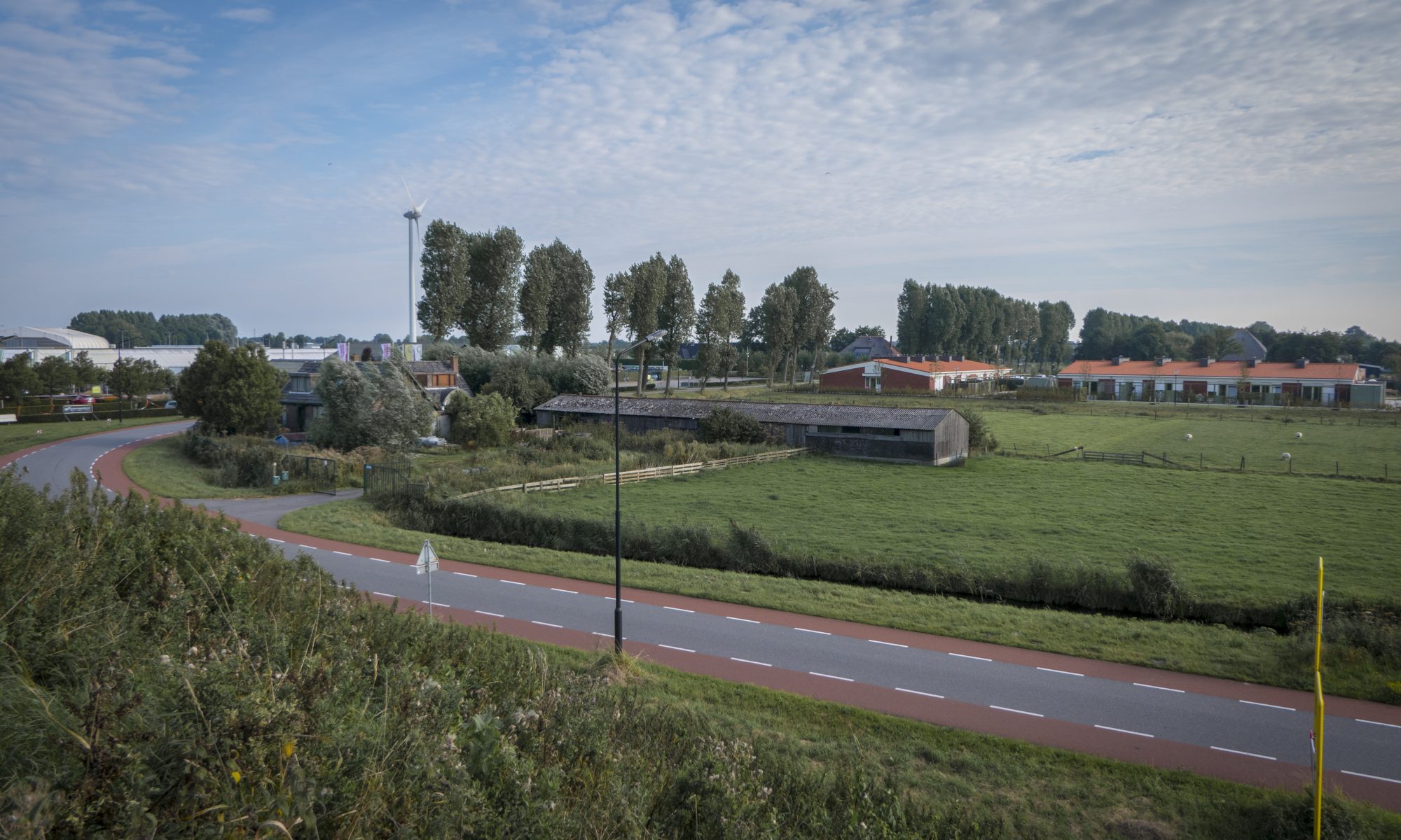 'Ruimte in bocht Middenweg belangrijk voor fietsers en waterhuishouding'