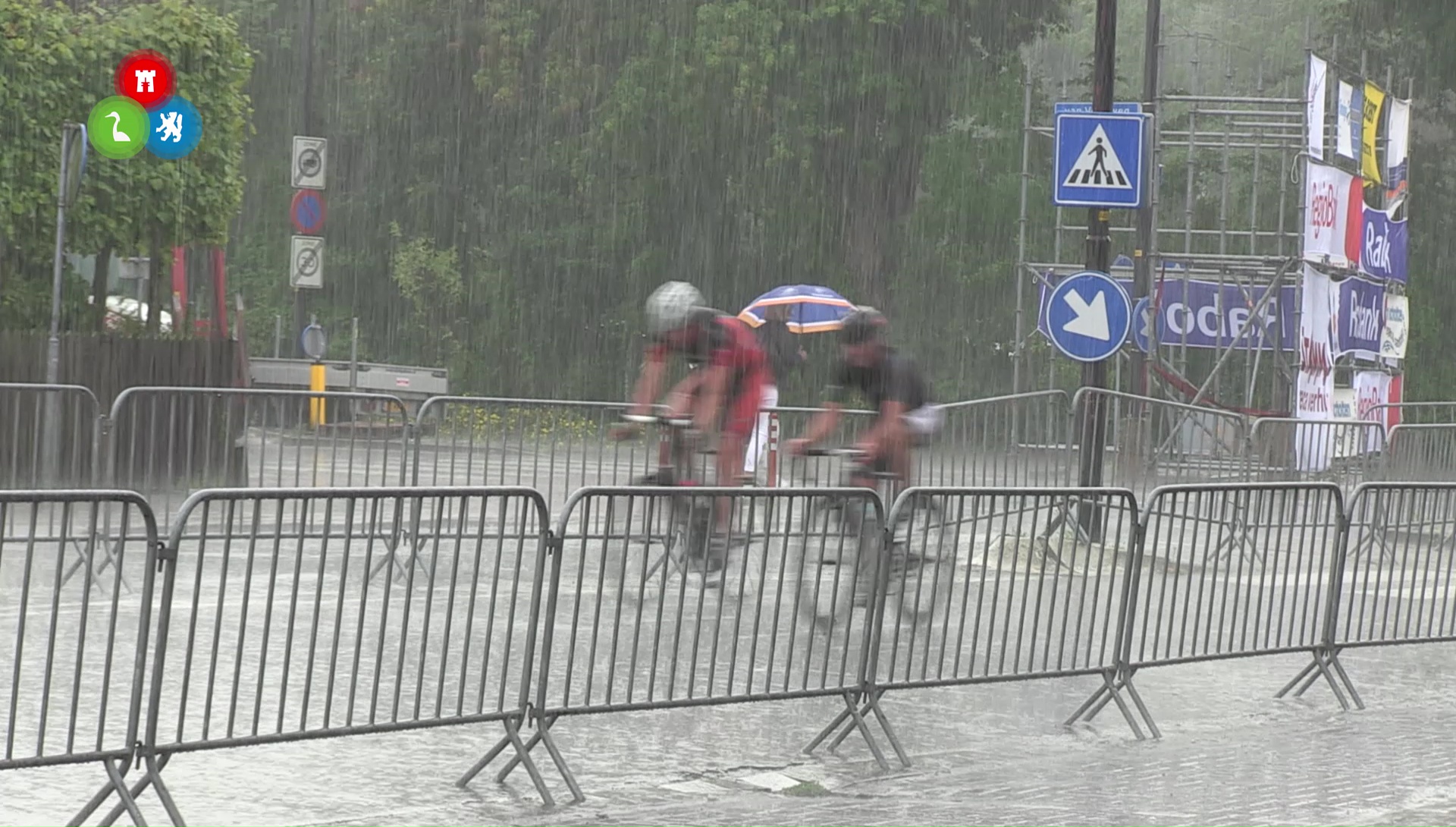 Tour de Waard 2017: hemelwater blijkt spelbreker (VIDEO)