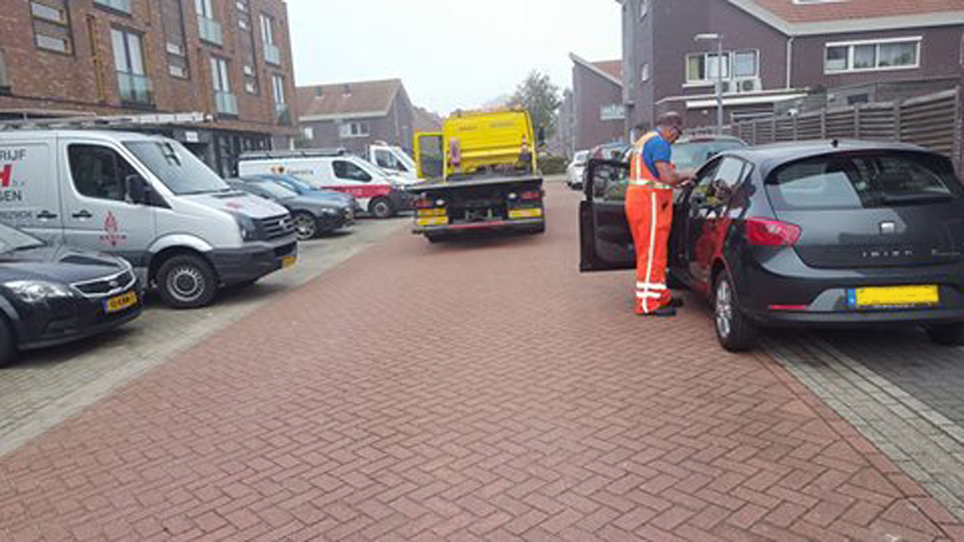 Auto geramd tijdens oppassen op nieuwe kleinzoon