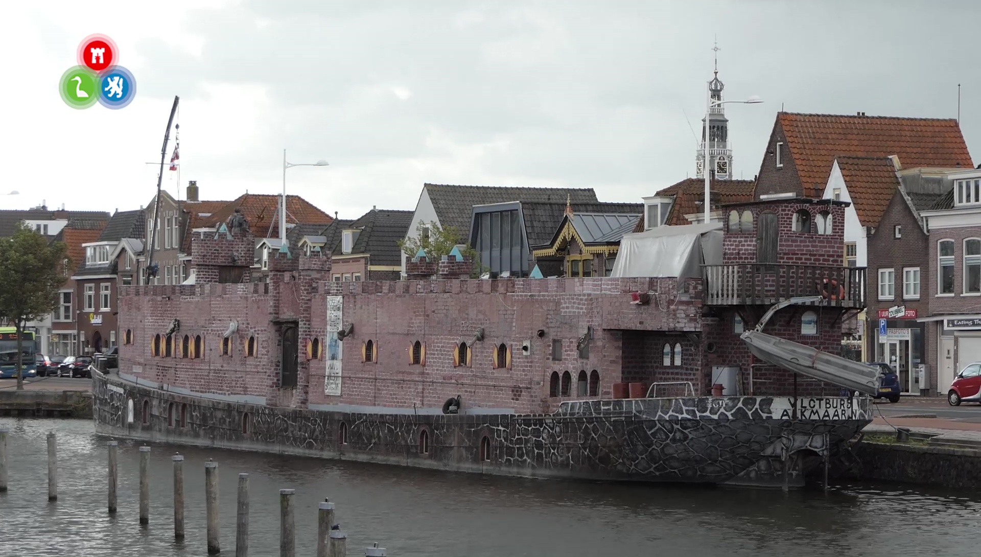 De Vlotburg; een drijvend kasteel als mobiel museum (VIDEO