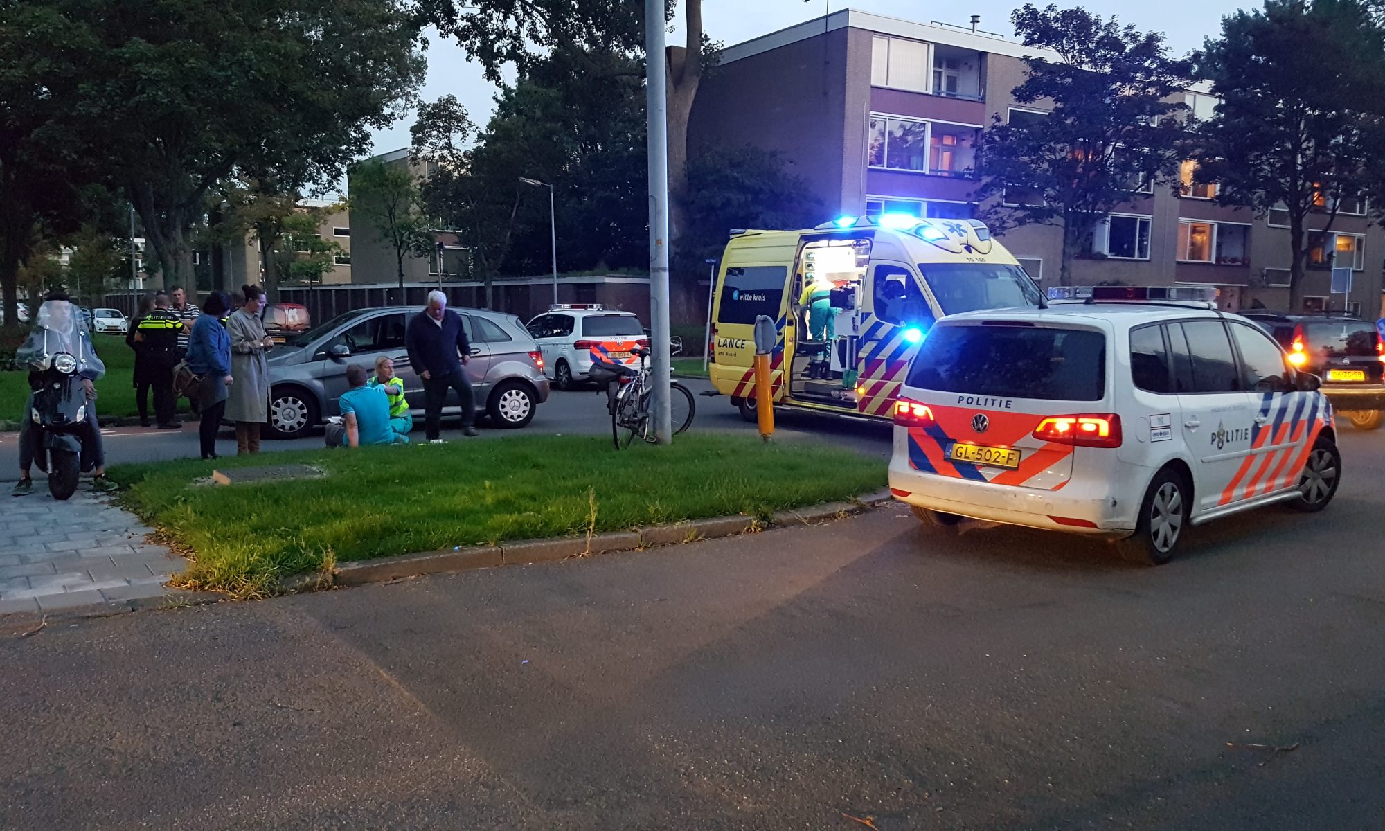 Fietser gewond aan hoofd na aanrijding