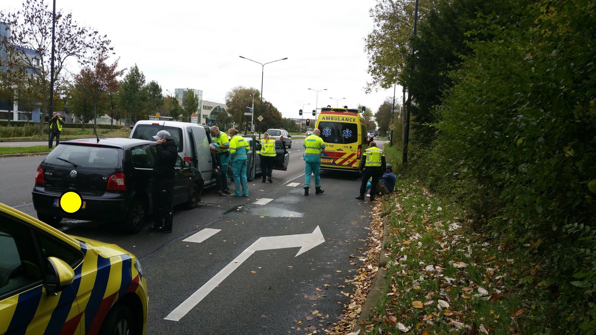 Botsing op Westtangent; drie auto's m