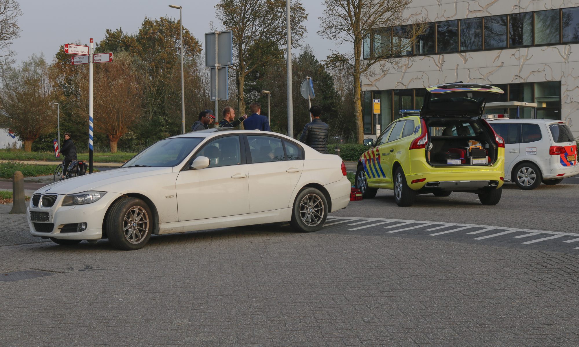 Fietser gewond na aanrijding Hertog Aalbrechtweg