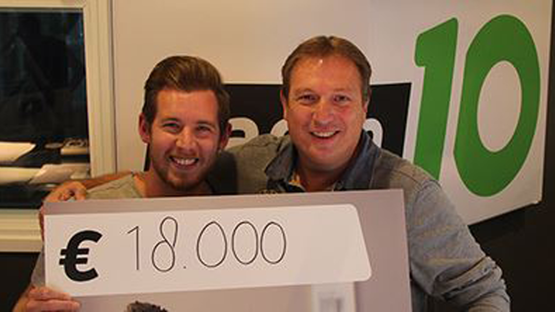 Jeroen Voortmeijer wint 18.000 euro met 'De Lach van 10'