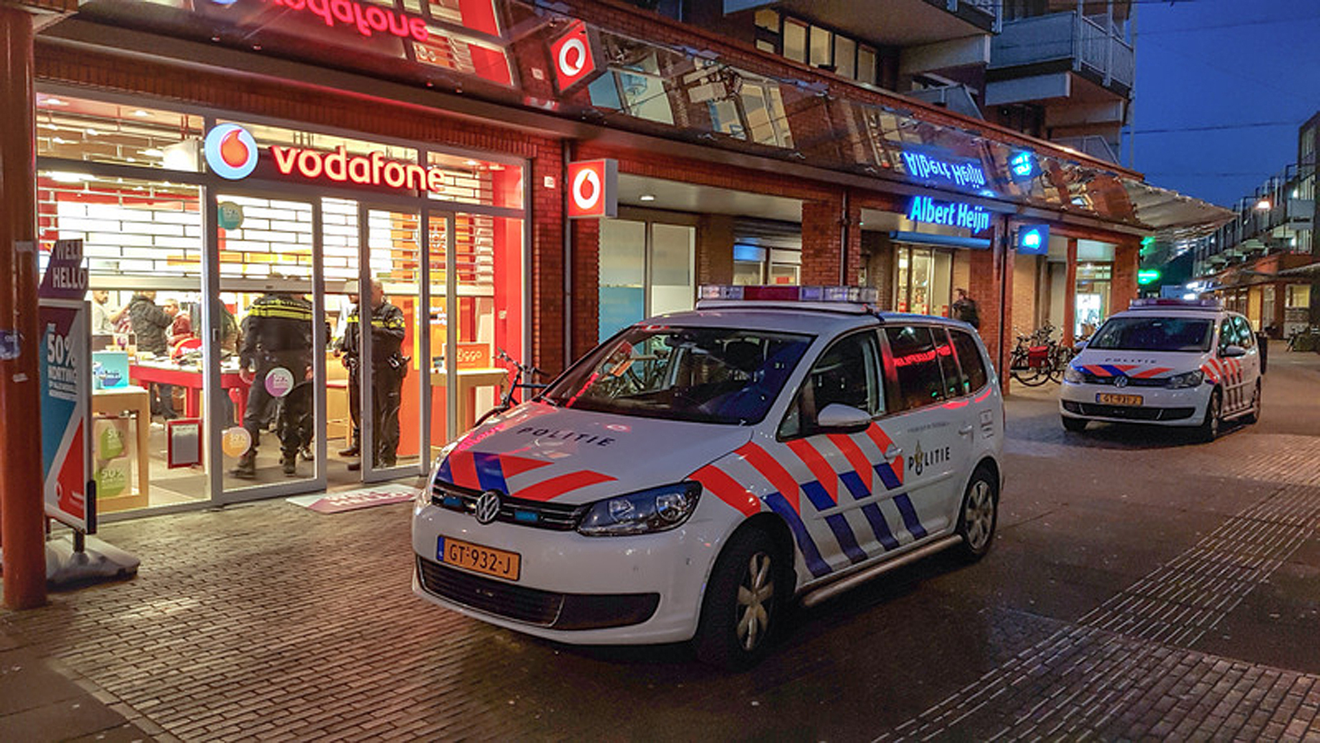 Gewapende overval op Vodafone De Mare in Bureau NH