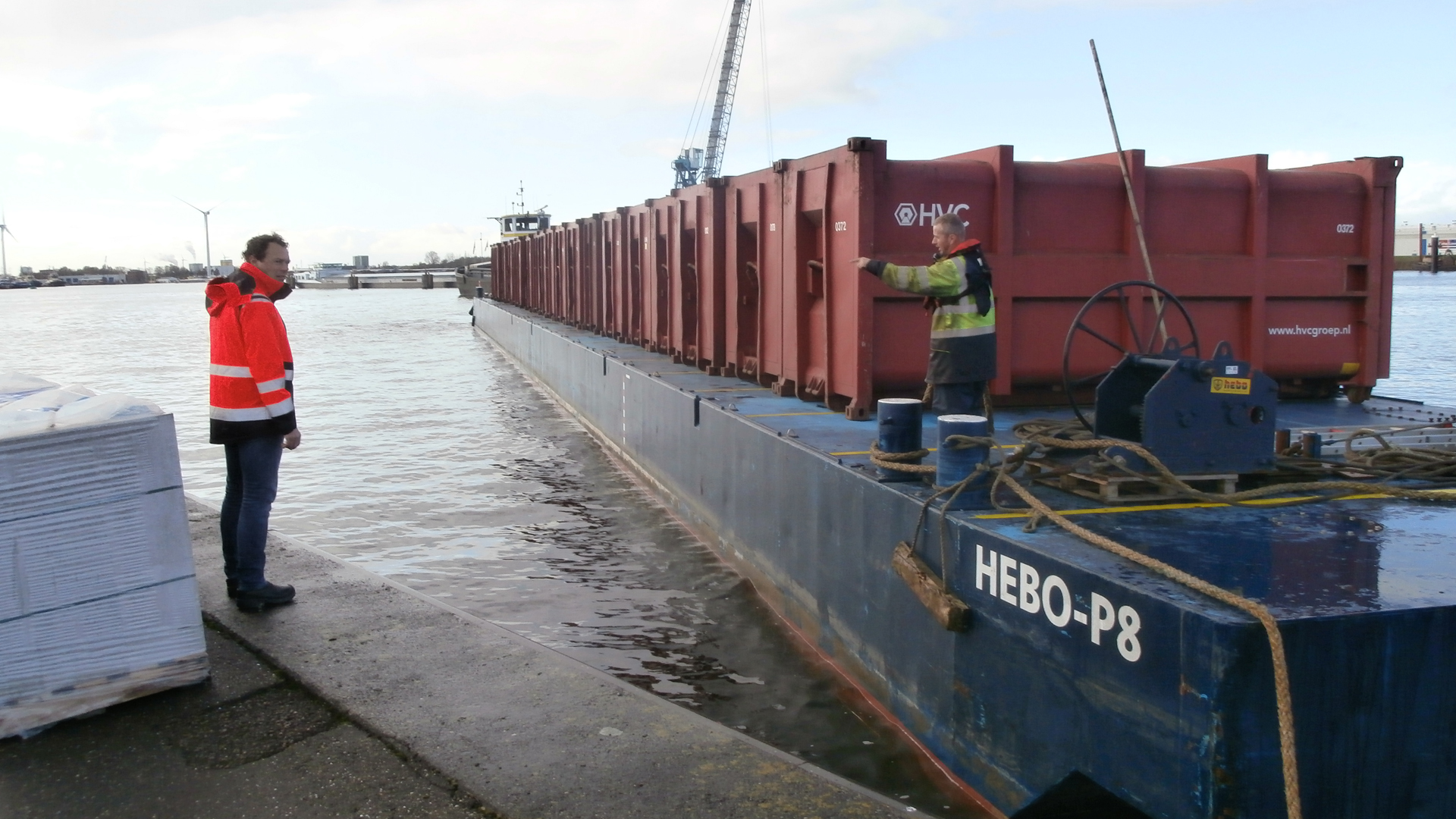 Proef met afvalvervoer via Noordhollands Kanaal