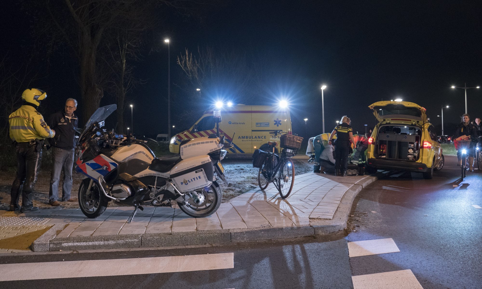 Fietser gewond na aanrijding op rotonde Schinkelwaard/Hertog Aalbrechtweg Alkmaar