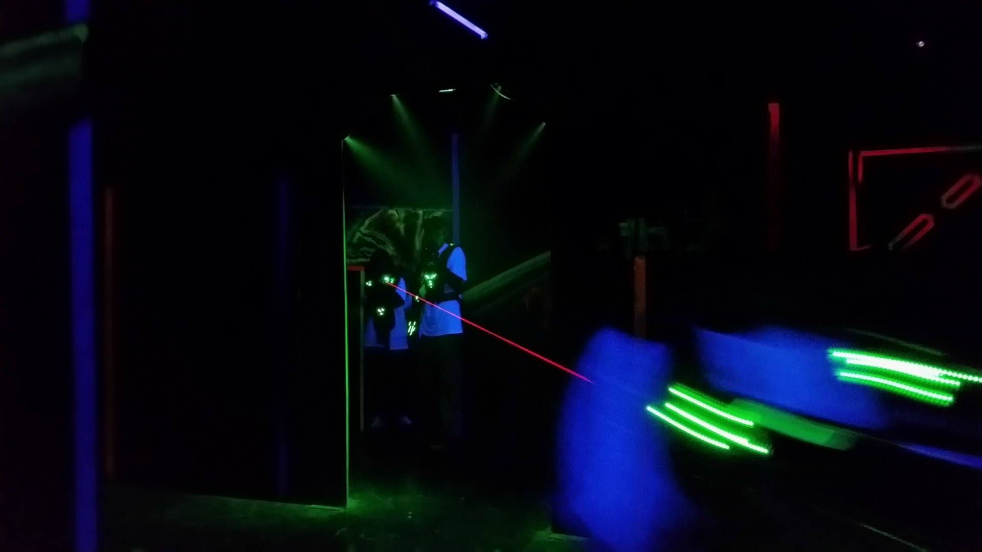 Dorpshuis van Graft wordt spectaculaire lasergame arena