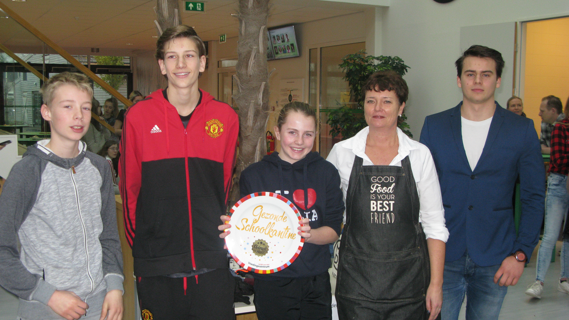 Gouden Schoolkantine Schaal uitgereikt op Clusius College Alkmaar