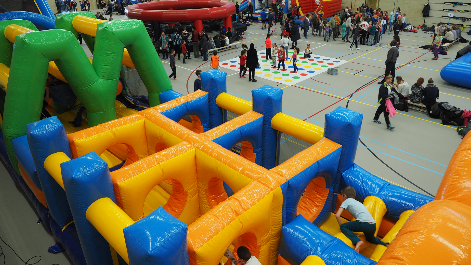 Groot sportspektakel voor kinderen in Sportcomplex Oosterhout