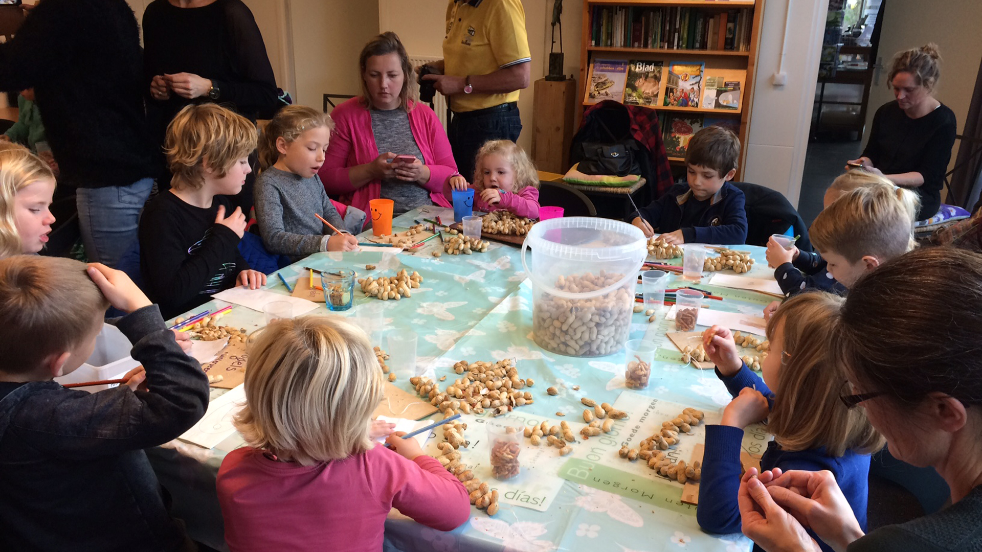 Kinderworkshop vogelvoer maken bij Hortus Alkmaar