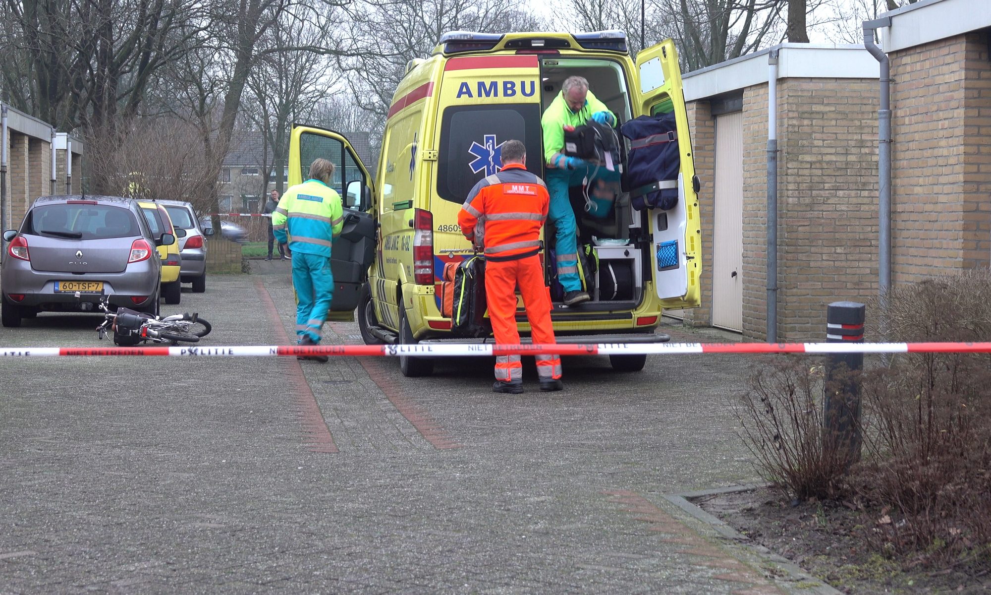 Man steekt in op vrouw: plantsoenmedewerkers Heerhugowaard overmeesteren dader