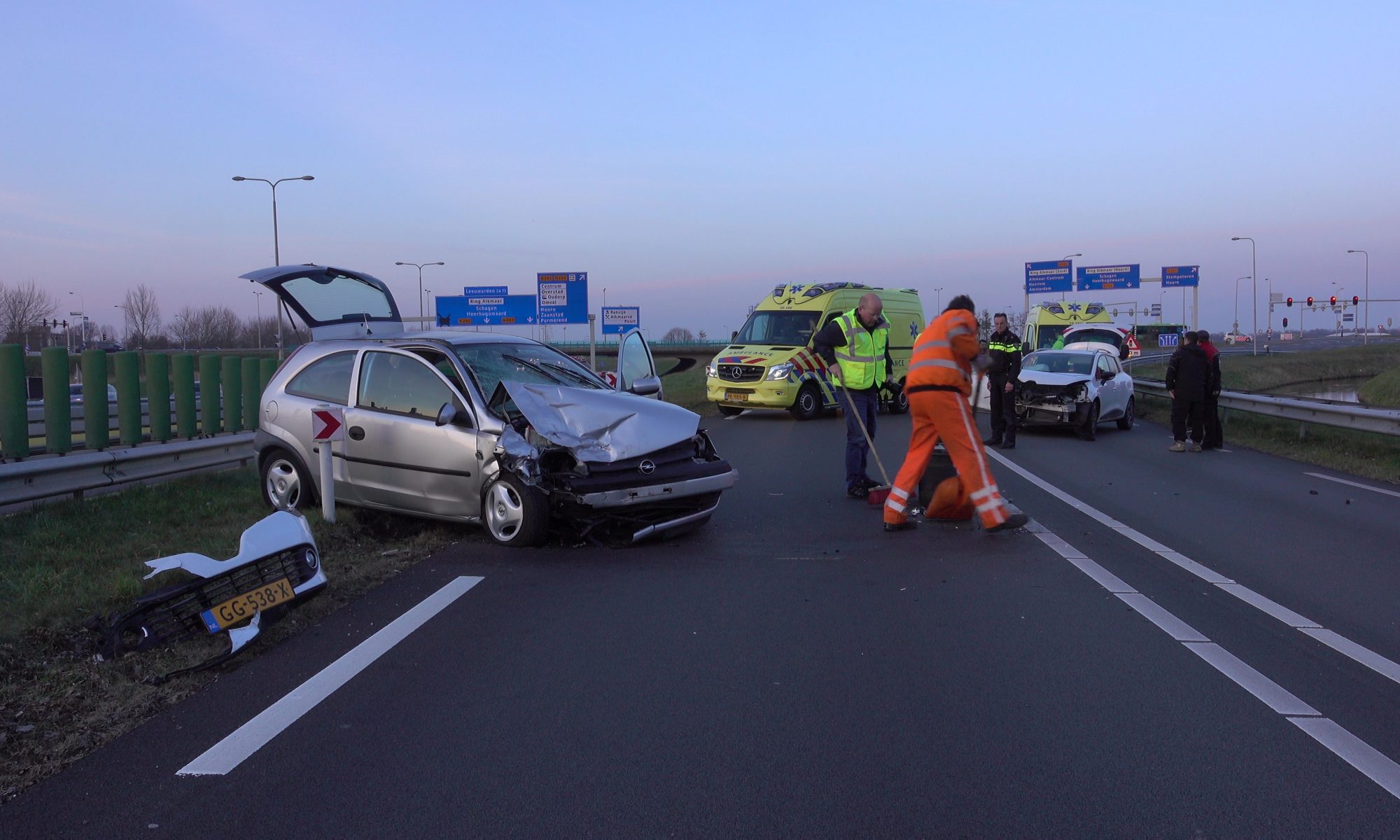 Frontale aanrijding op N244 bij Alkmaar