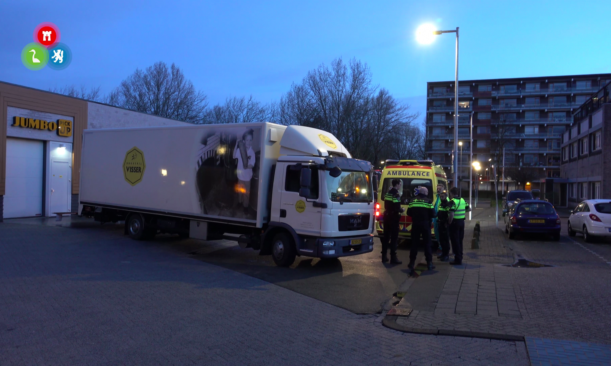 Verwarde vrouw gewond aangetroffen bij winkelcentrum Muiderwaard (VIDEO)