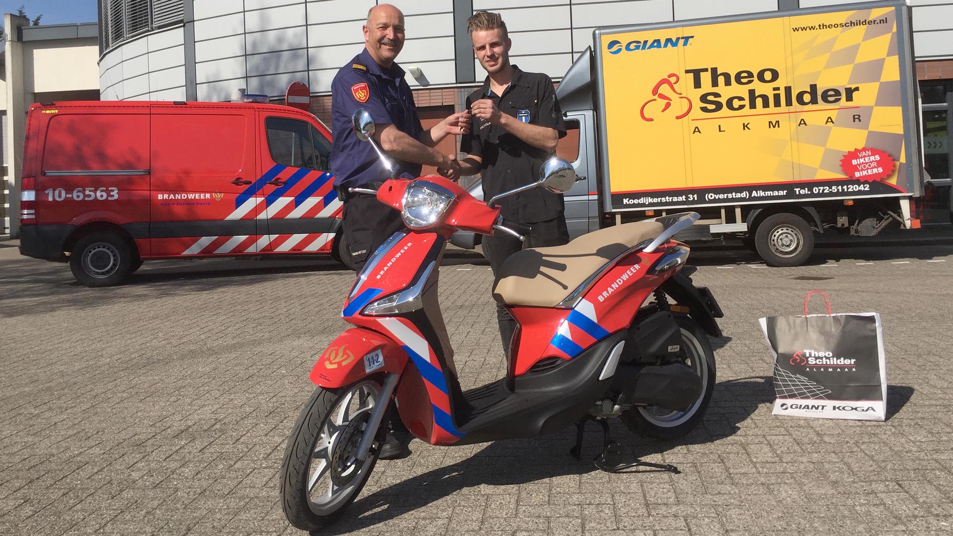 Theo Schilder levert 20 scooters voor brandweer in regio 1