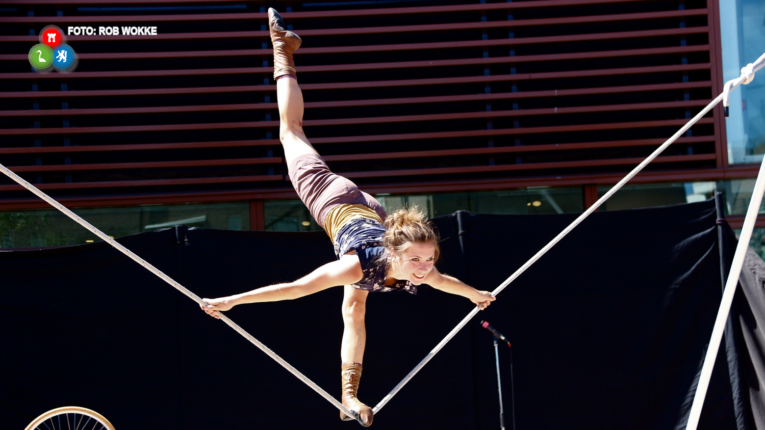 Franse acrobatiek en humor tijdens Zomer op het Plein 1