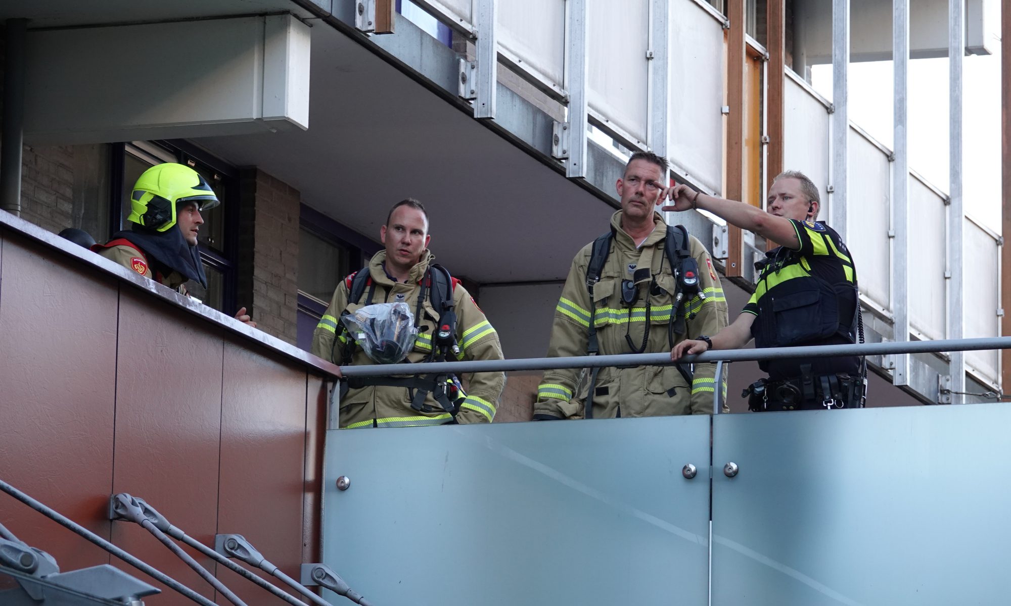 Na wateroverlast ook brand in hennepwoning boven Deen