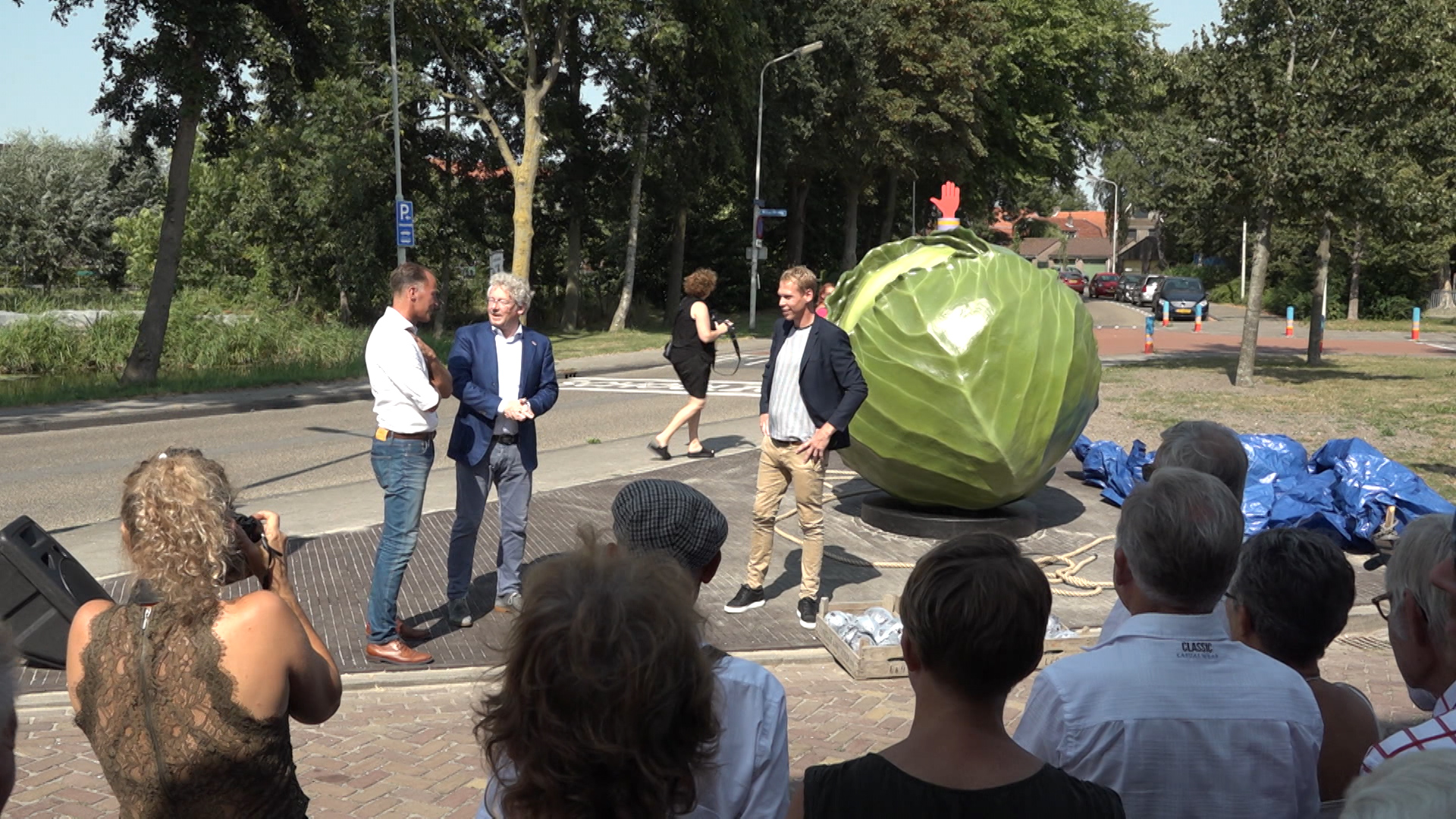 Nieuw icoon voor Langedijk: megakool voor selfies (VIDEO)