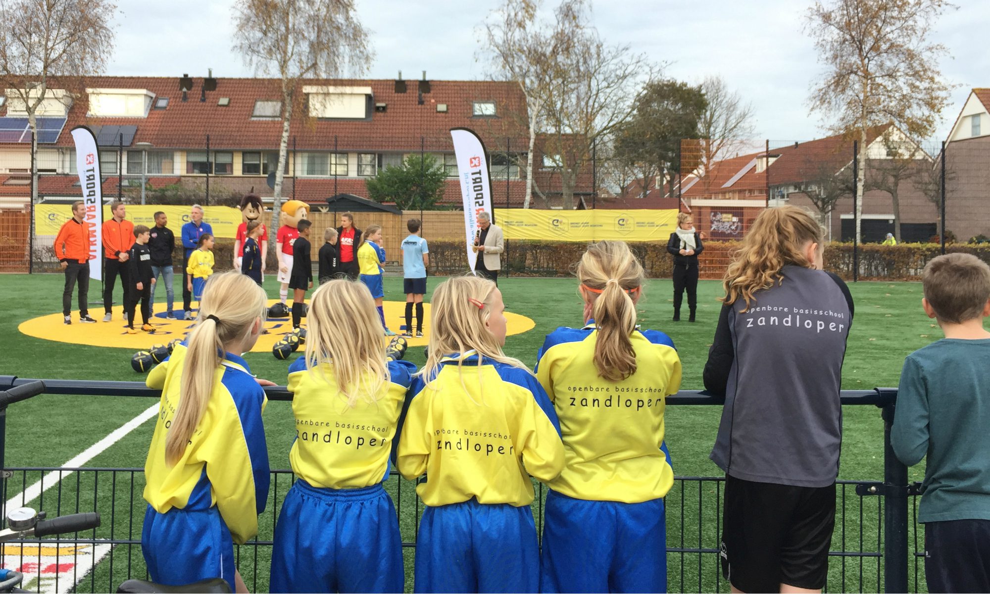 Feestelijke heropening Cruyff Court Daalmeer in Alkmaar