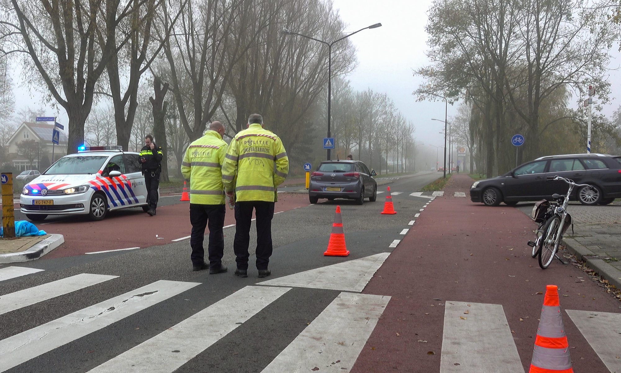 Fietser gewond bij aanrijding met lesauto op Vondellaan (VIDEO)