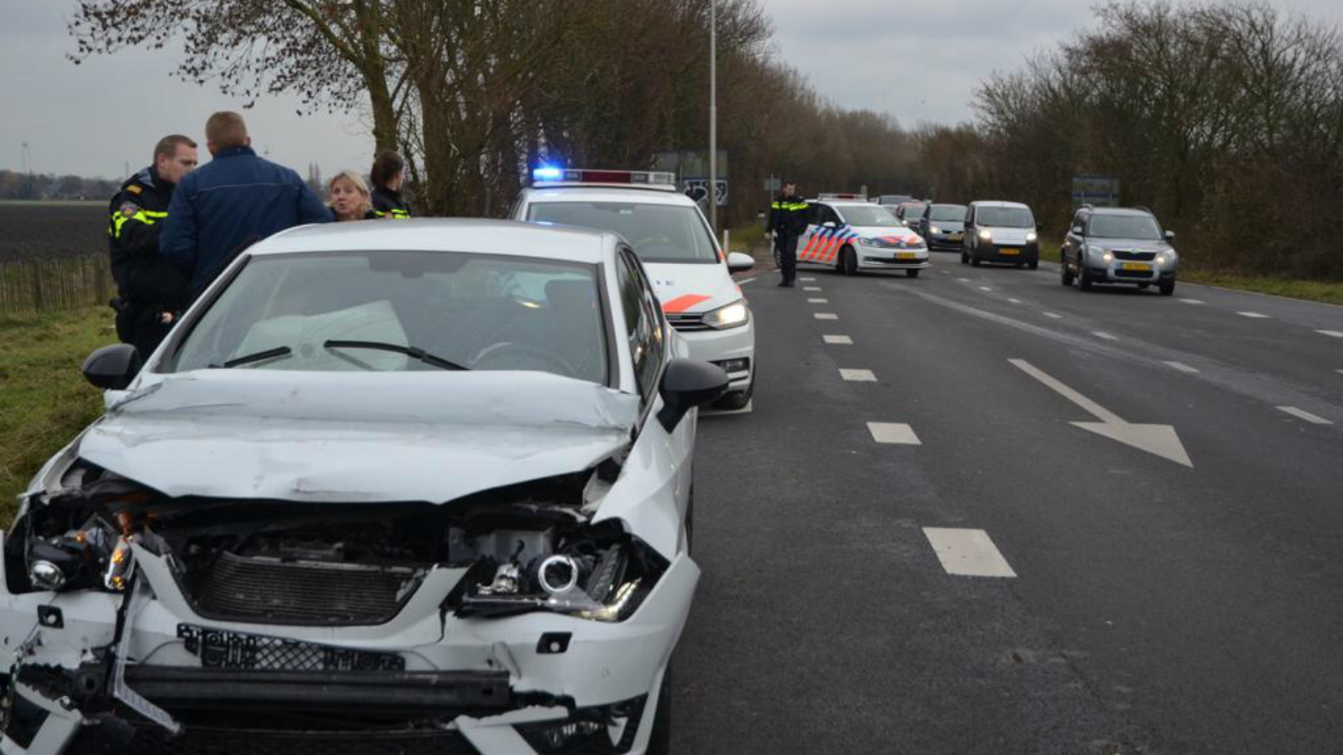 Veel schade bij kop-staartbotsing op Schagerweg (N245)