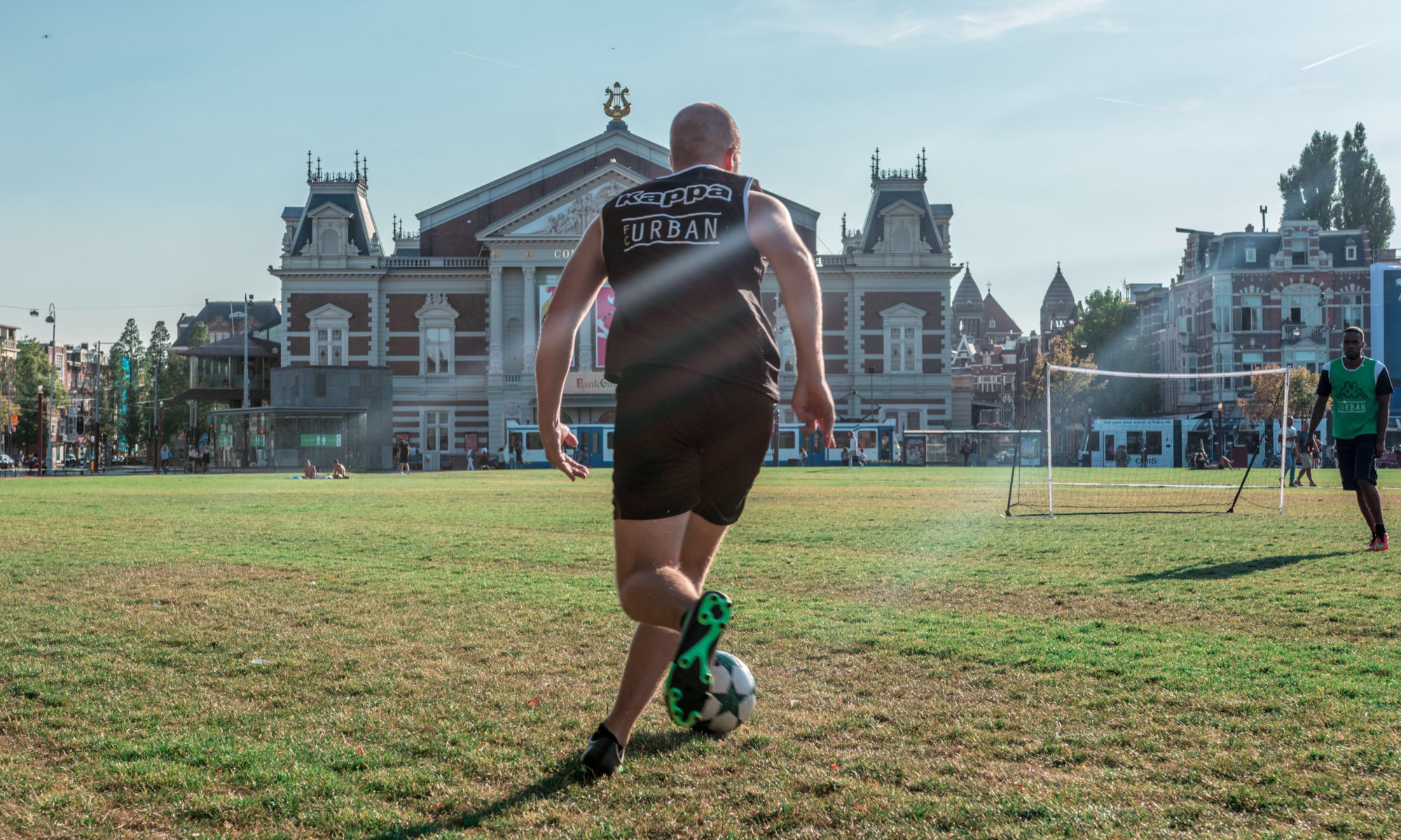 Nieuwe voetbalclub FC Urban trapt af in Alkmaar