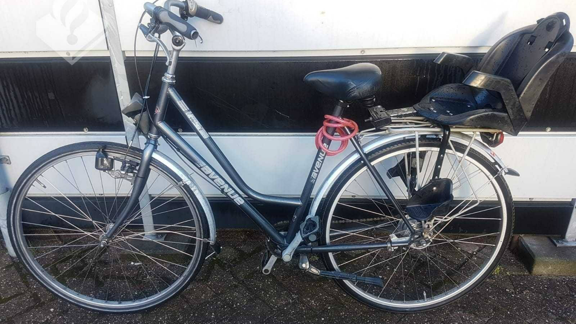 Fiets gevonden langs N242, politie zoekt eigenaar