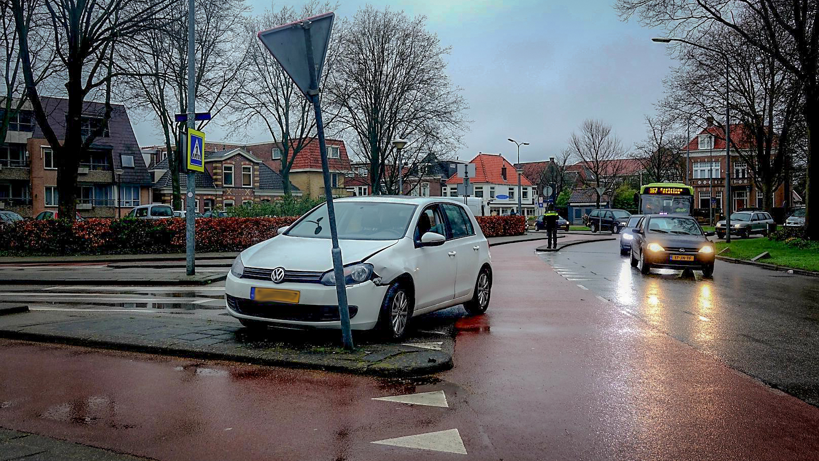 Materiële schade en spookrijden na éénzijdig ongeval Geestersingel Alkmaar