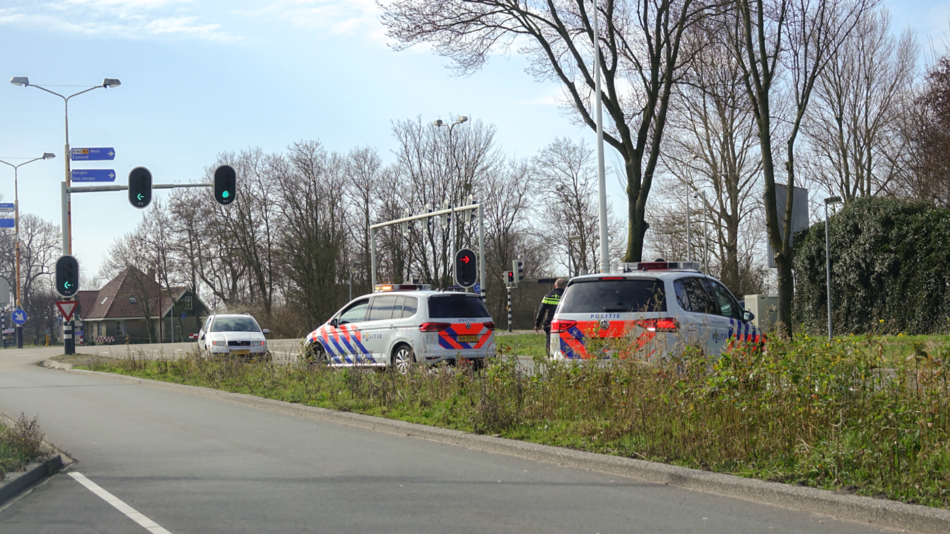 Politie houdt 'spookrijdende' bestuurder aan op Aert de Gelderlaan in Alkmaar