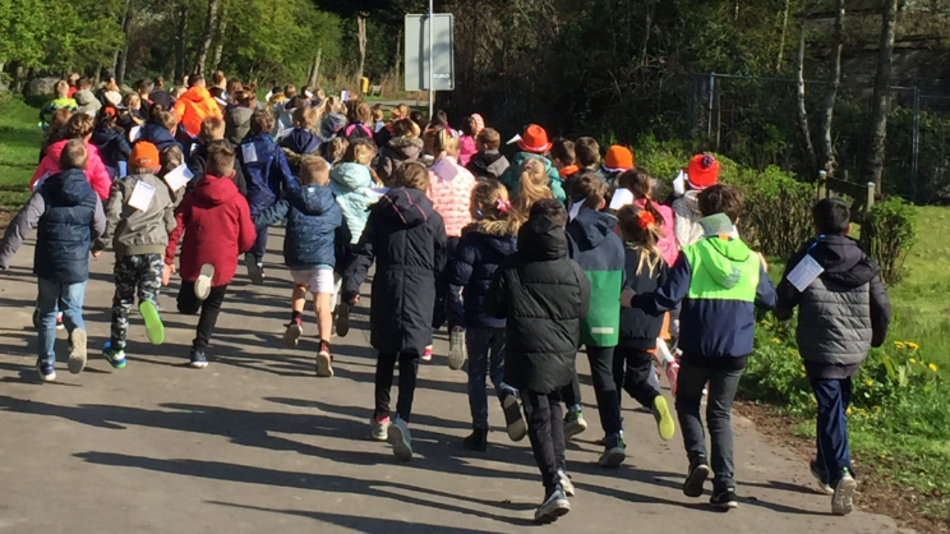 Leerlingen CBS Het Baken houden succesvolle sponsorloop