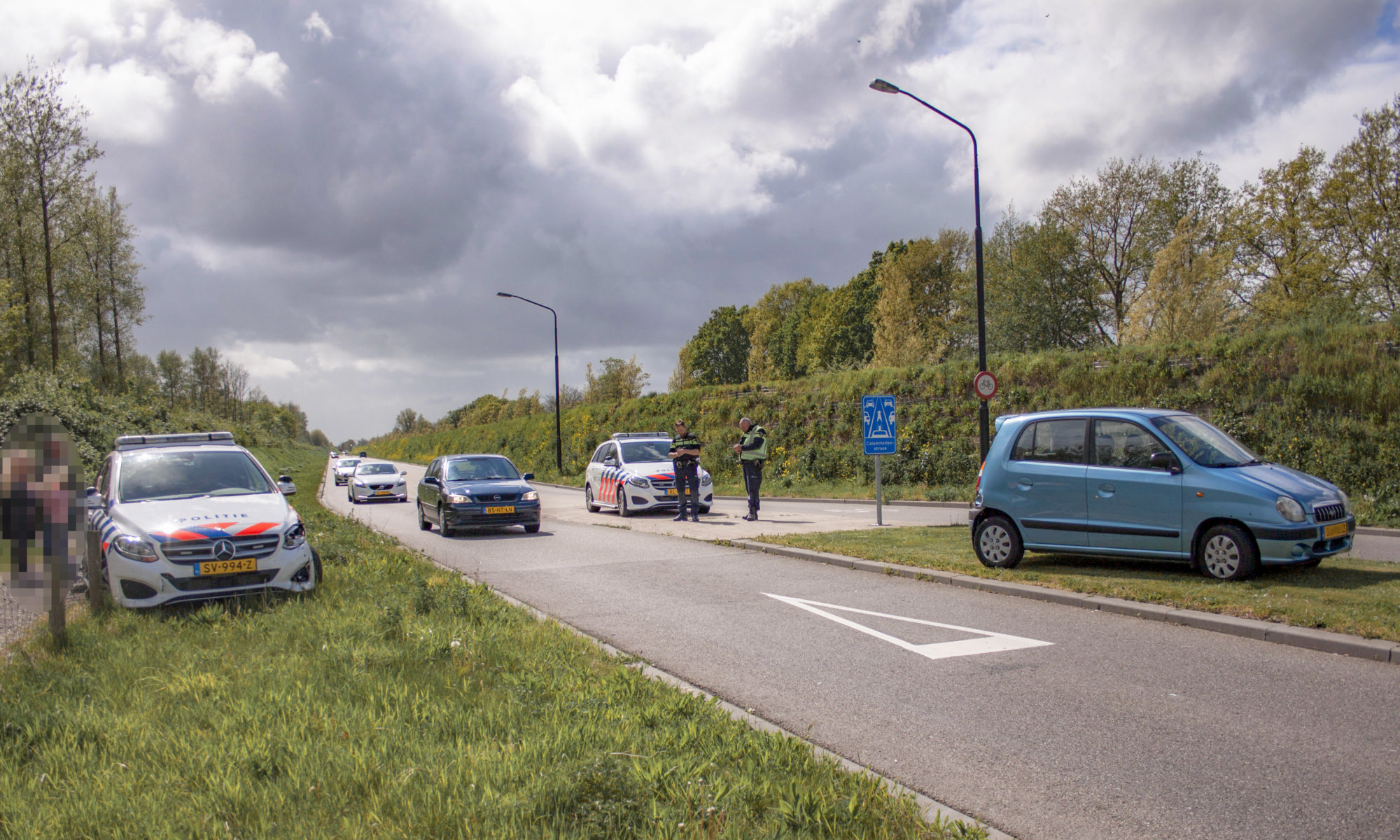 Politiewagen betrokken bij kop-staartbotsing Oosttangent Heerhugowaard