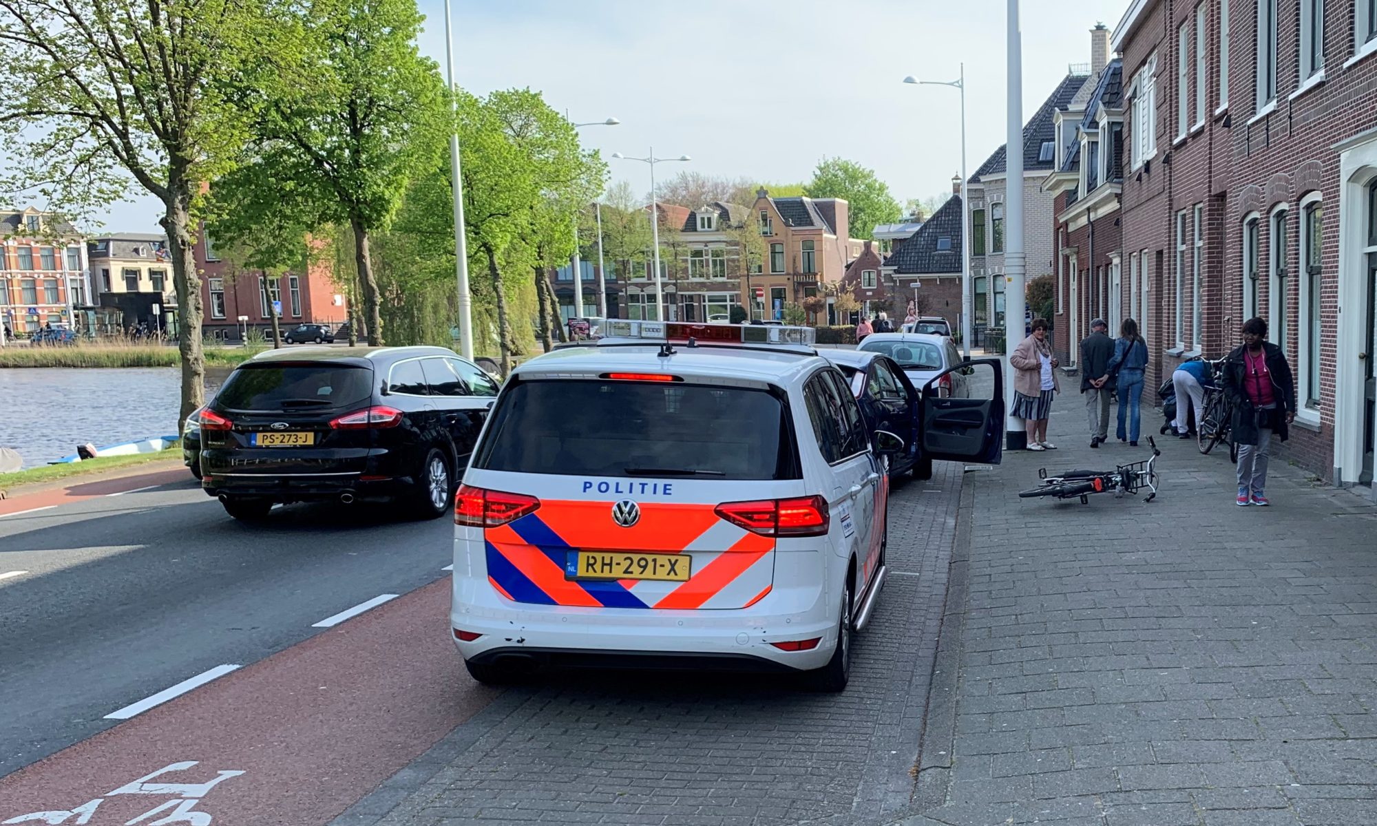 Fietser lichtgewond bij aanrijding Kennemersingel