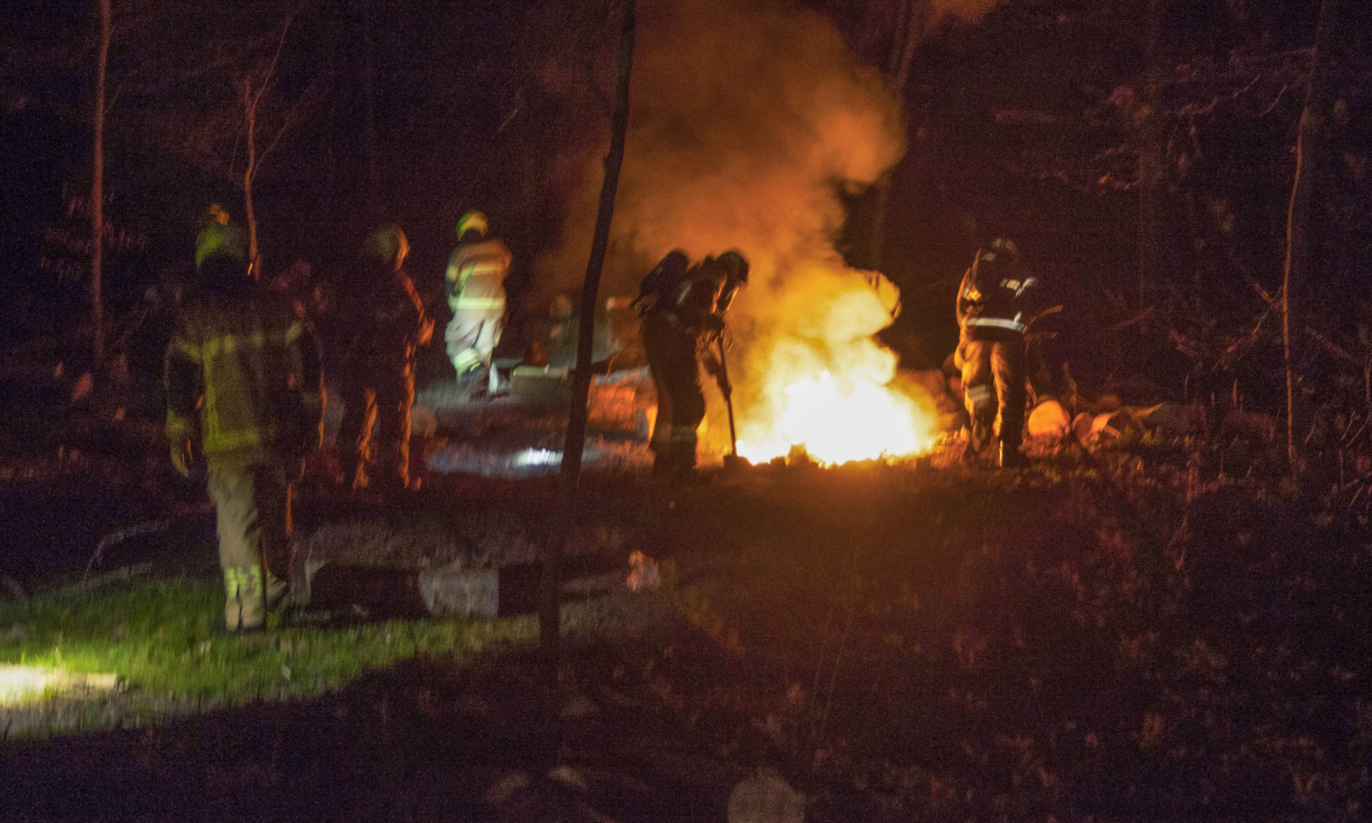 Vermoedelijke brandstichting in Waarderhout