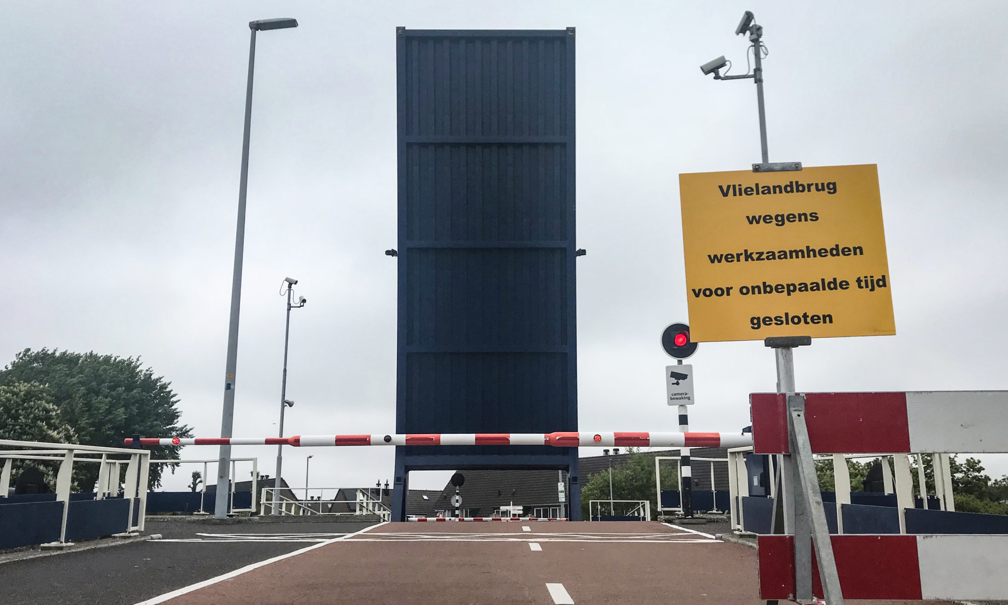 Vlielandbrug kampt met defect; uniek onderdeel zorgt voor vertraging reparatie