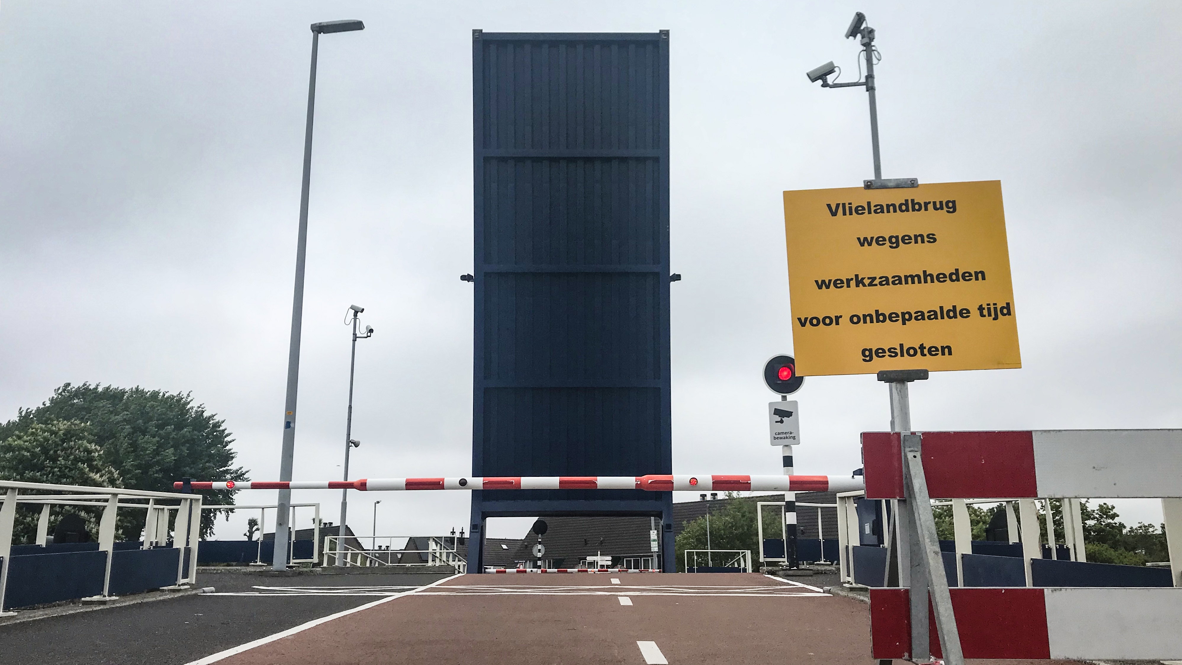 Vlielandbrug kampt met defect; uniek onderdeel zorgt voor vertraging reparatie