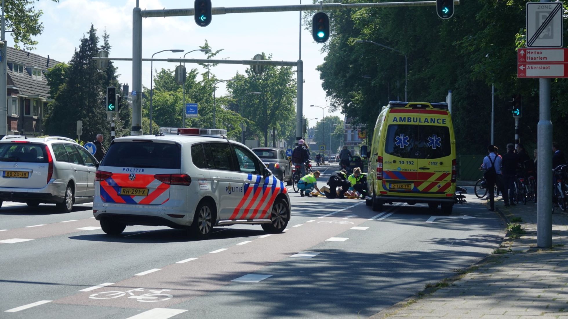 Vrouw gewond na val met scootmobiel op Kennemerstraatweg