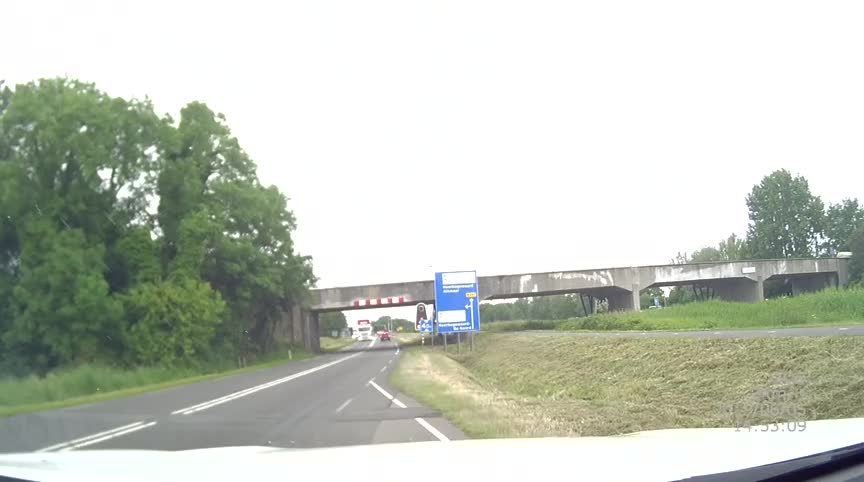 20190606 HHW vrachtwagen ramt langebalkbrug