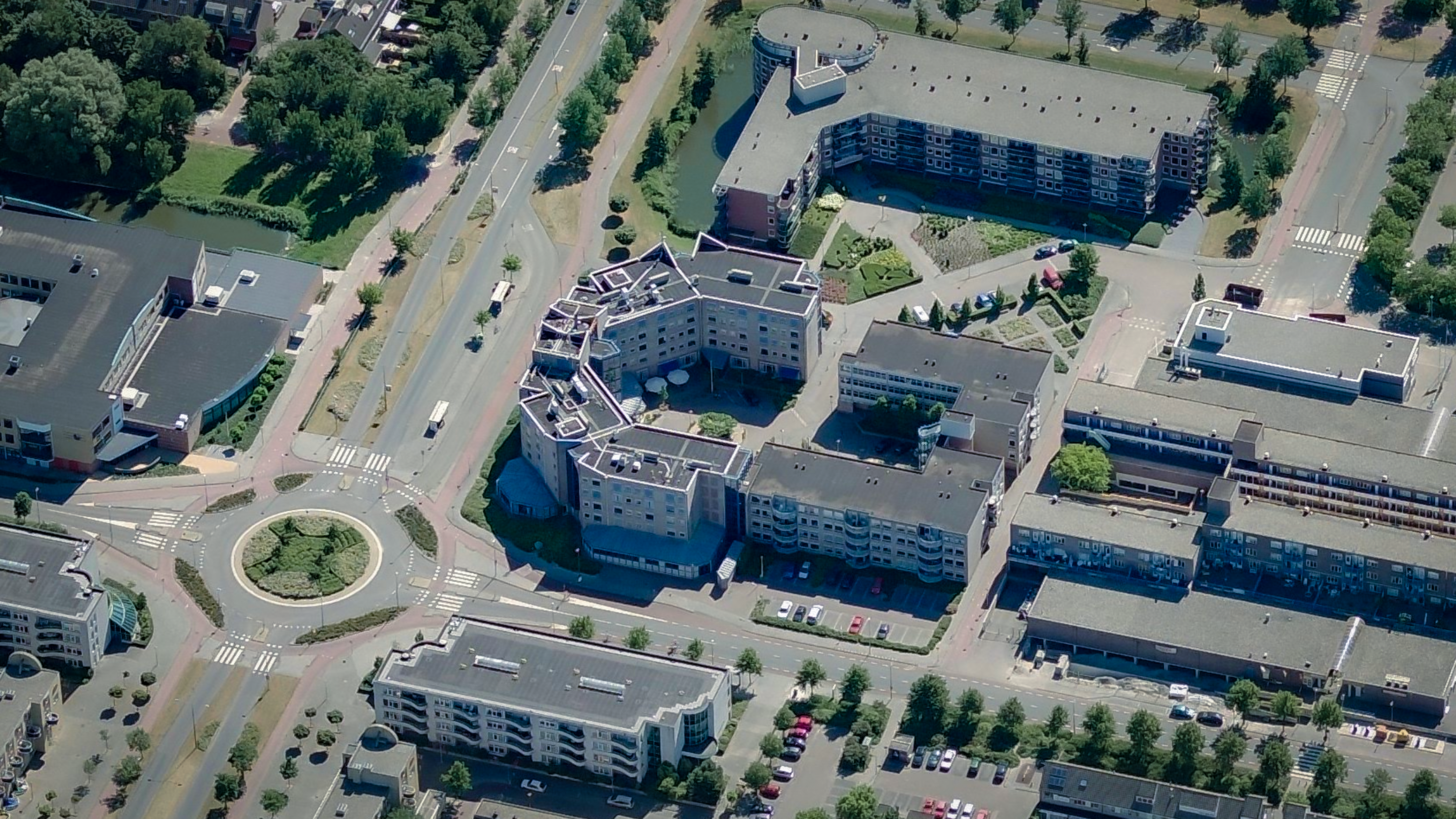 Alkmaarse ouderen zeker 10 dagen in quarantaine om virus: 'Gegijzeld met Pinksteren!'