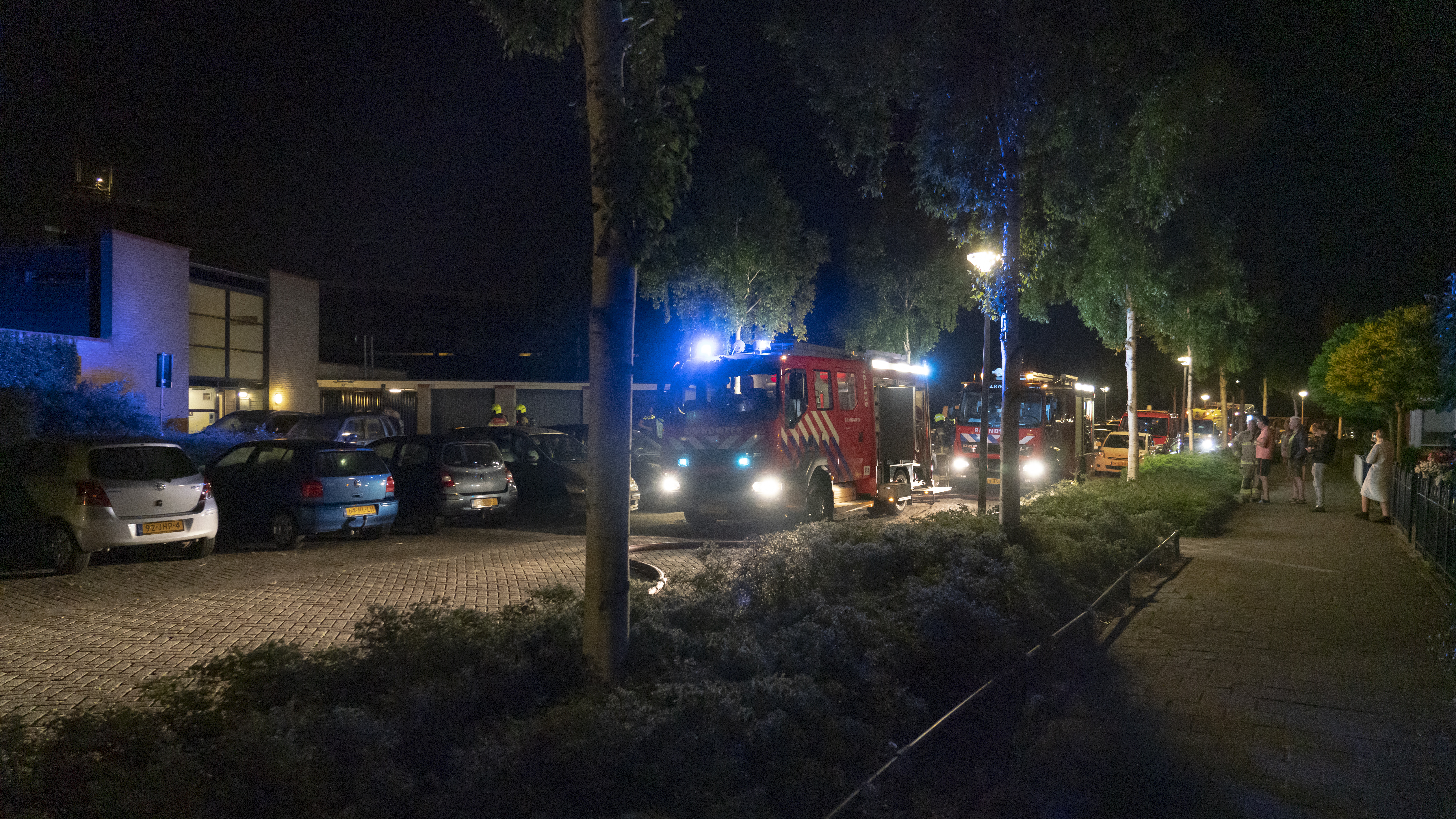 Nachtelijke brand in leegstaand appartement schrikt bewoners Biesboschstraat op