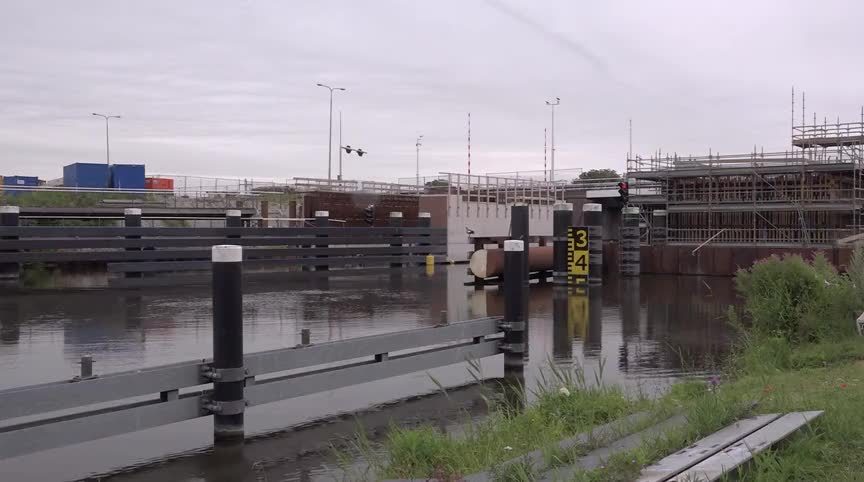 20190710 ALK leeghwaterbrug vertraagd