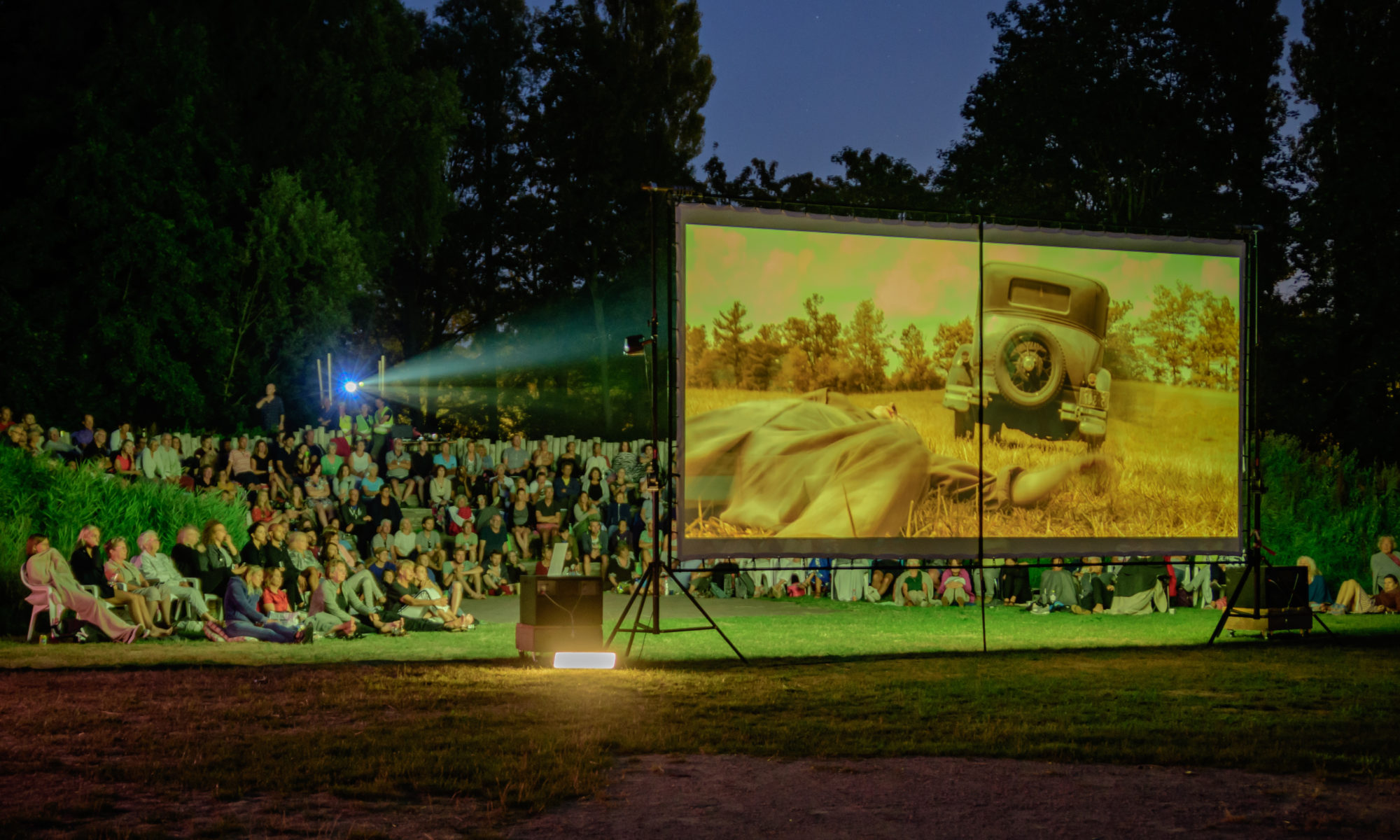 Film kijken in de open lucht bij Park de Oude Kwekerij