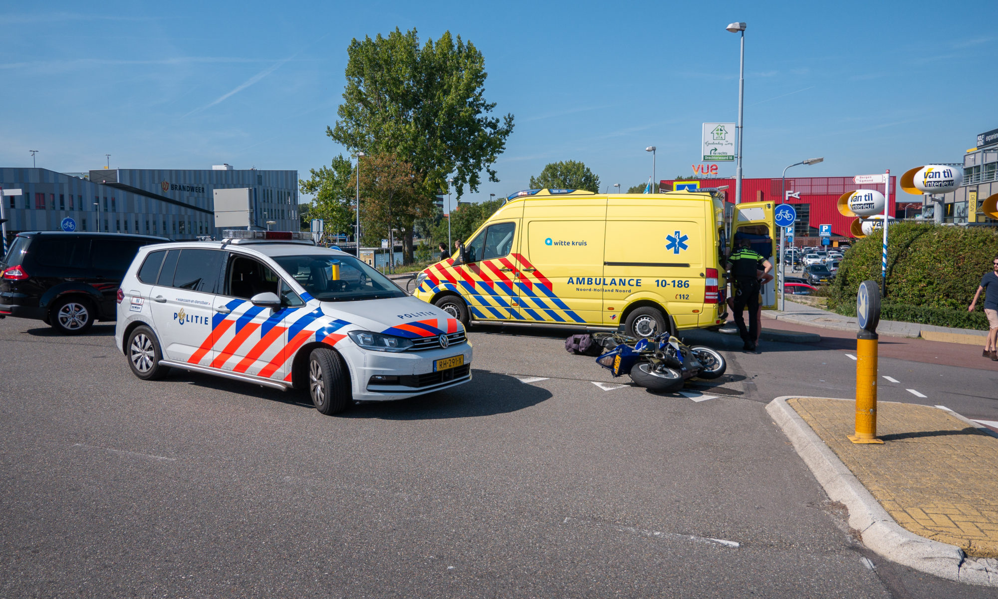 Twee gewonden na aanrijding tussen fits en motor